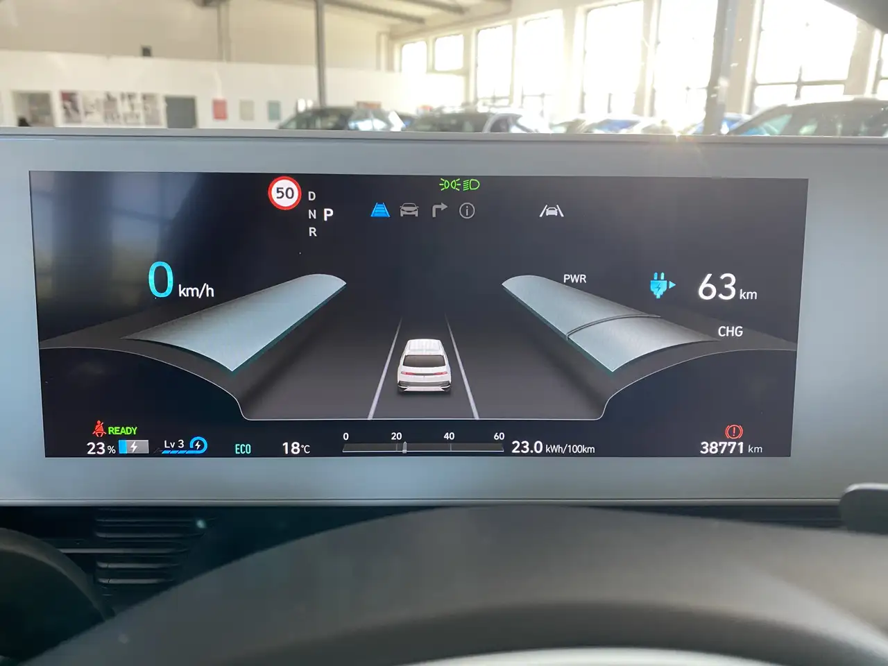 Hyundai IONIQ 5 4WD WäPu SoH 97,1% RFK LED ACC NAV 19 23