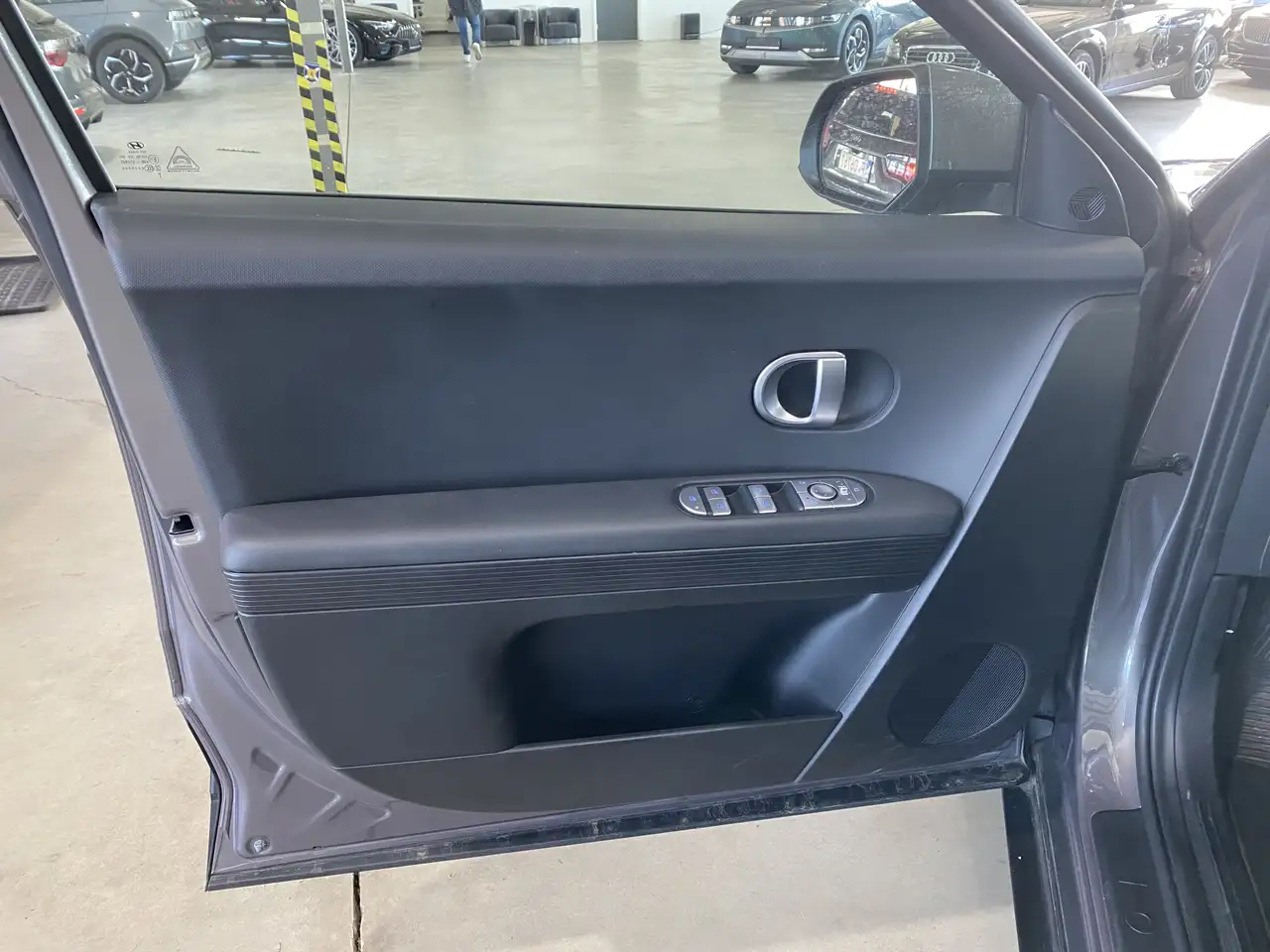 Hyundai IONIQ 5 4WD WäPu SoH 97,1% RFK LED ACC NAV 19 11