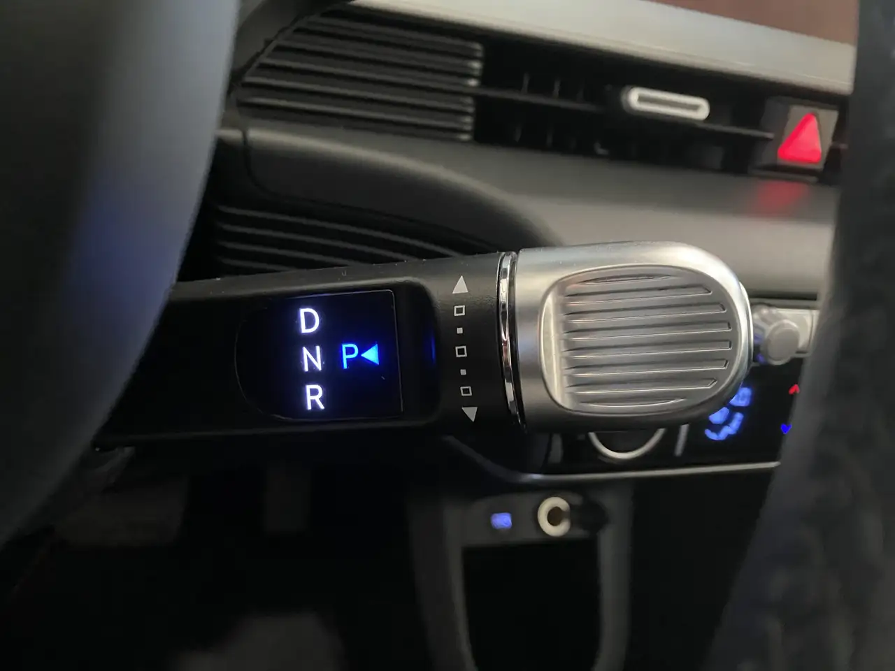 Hyundai IONIQ 5 4WD WäPu SoH 97,1% RFK LED ACC NAV 19 22