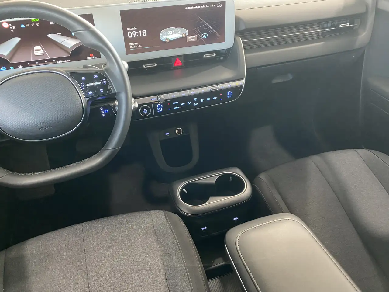 Hyundai IONIQ 5 4WD WäPu SoH 97,1% RFK LED ACC NAV 19 15