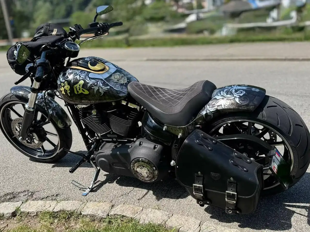 Harley-Davidson Breakout