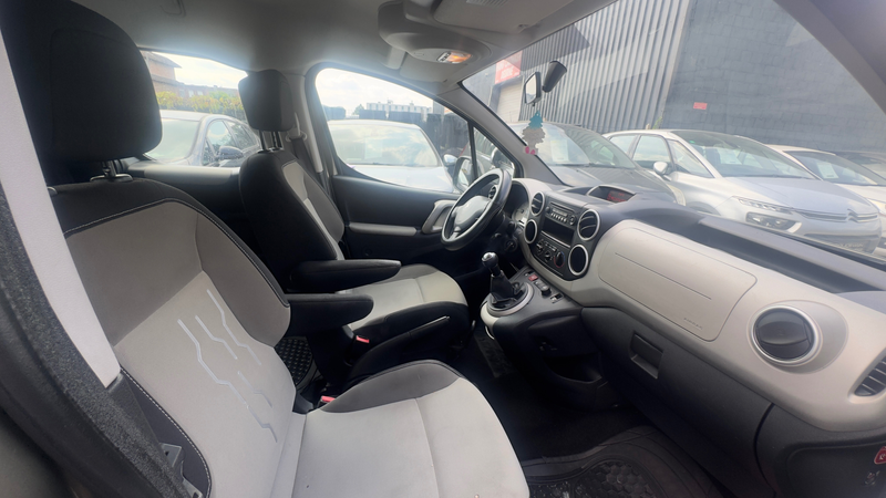 Peugeot Partner Partner Tepee 1.6i Confort — photo 11