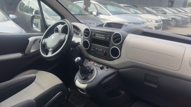 Peugeot Partner Partner Tepee 1.6i Confort — photo 10