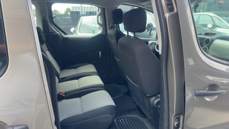 Peugeot Partner Partner Tepee 1.6i Confort — photo 15