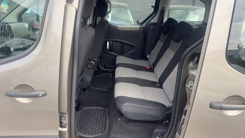 Peugeot Partner Partner Tepee 1.6i Confort — photo 9