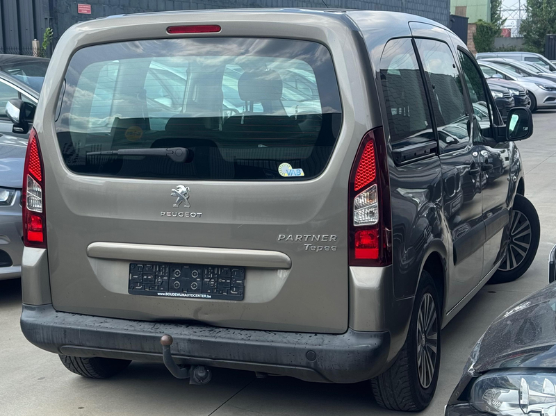 Peugeot Partner Partner Tepee 1.6i Confort — photo 5