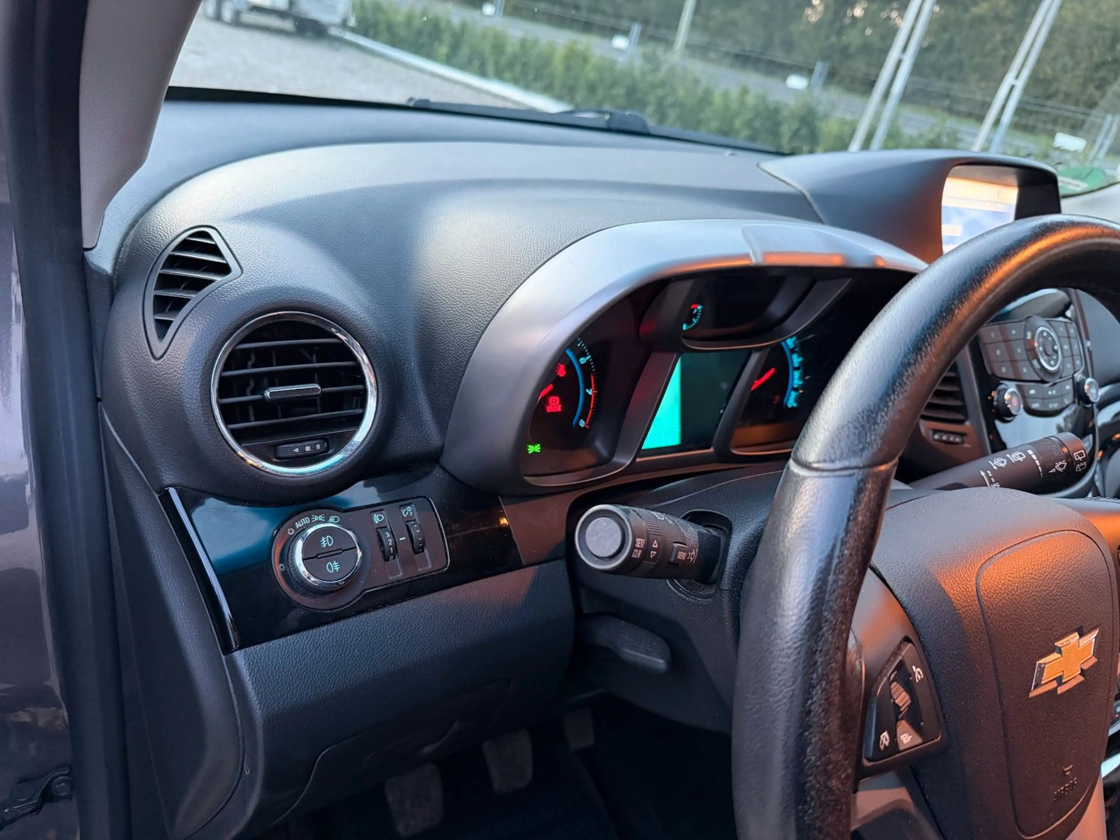 Chevrolet Orlando 1.4T LTZ Navi Kamera AHK Klimaautomatik — photo 14