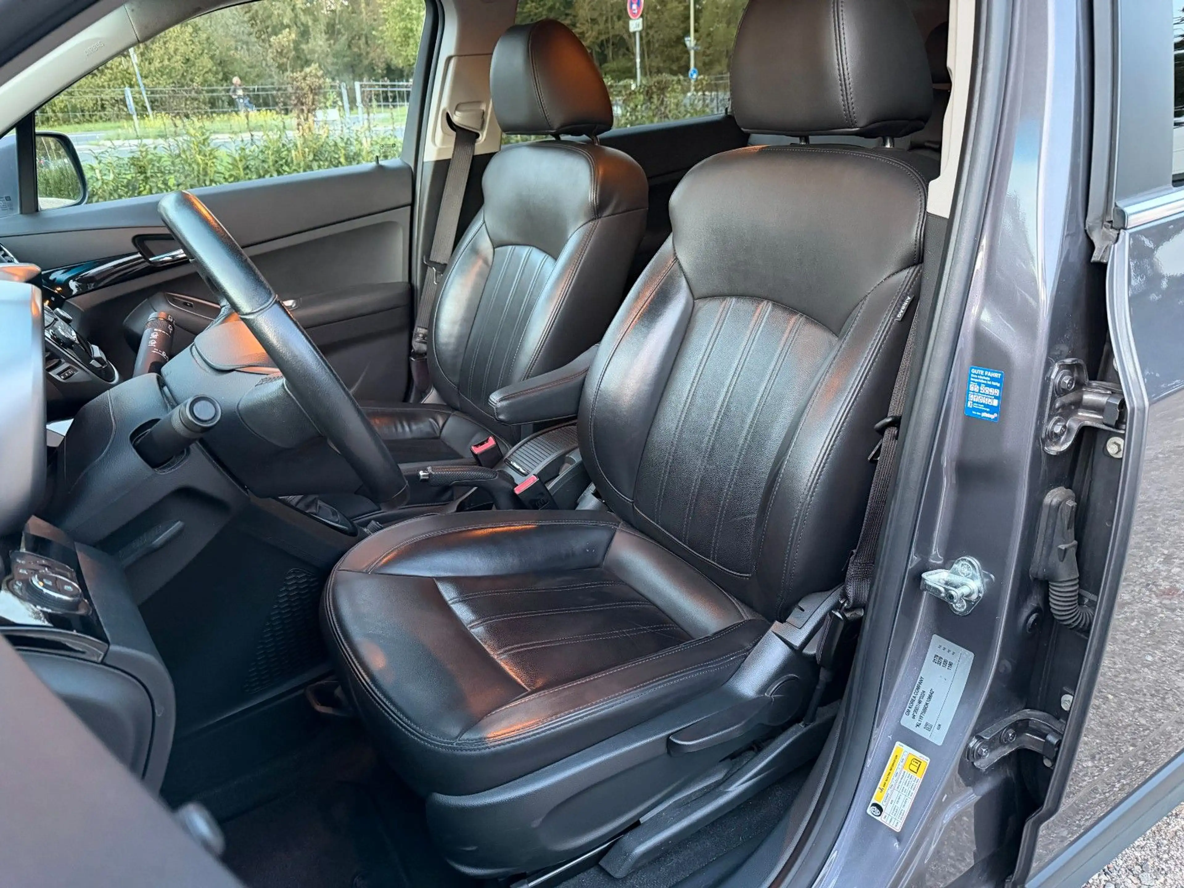 Chevrolet Orlando 1.4T LTZ Navi Kamera AHK Klimaautomatik — photo 11