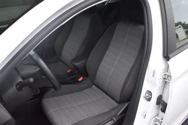 Opel Corsa view 12