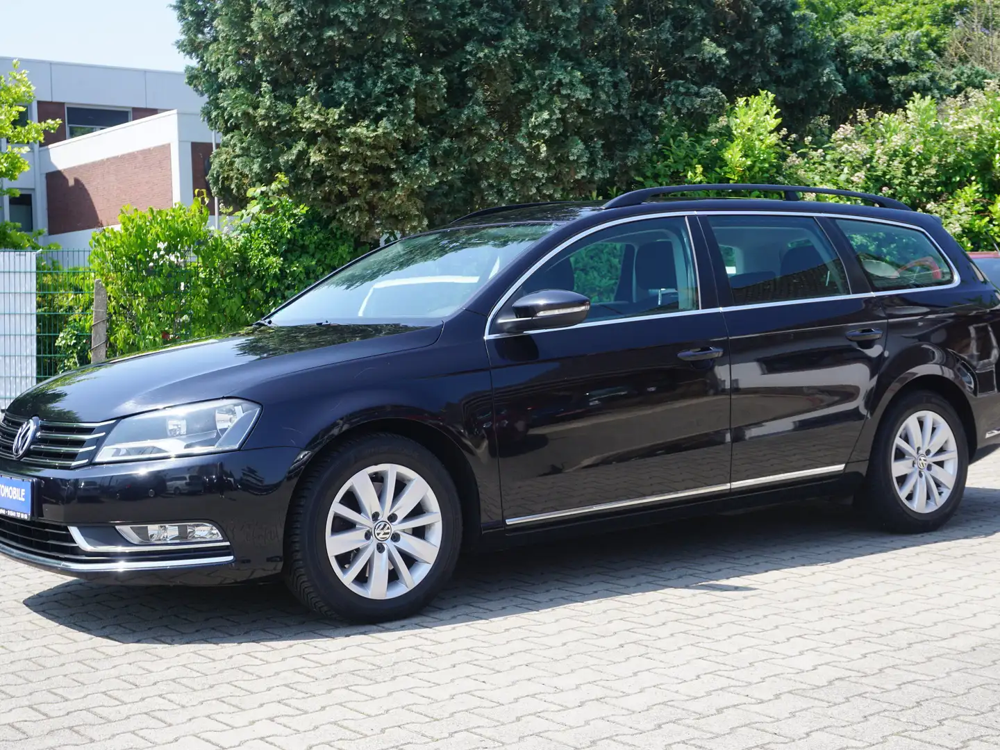 Volkswagen Passat Variant Comfortline BlueMotion /DSG/KLIMA/EURO5/SCHECKHEFT Schwarz - 1
