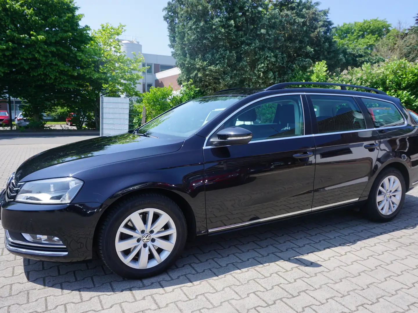 Volkswagen Passat Variant Comfortline BlueMotion /DSG/KLIMA/EURO5/SCHECKHEFT Schwarz - 2