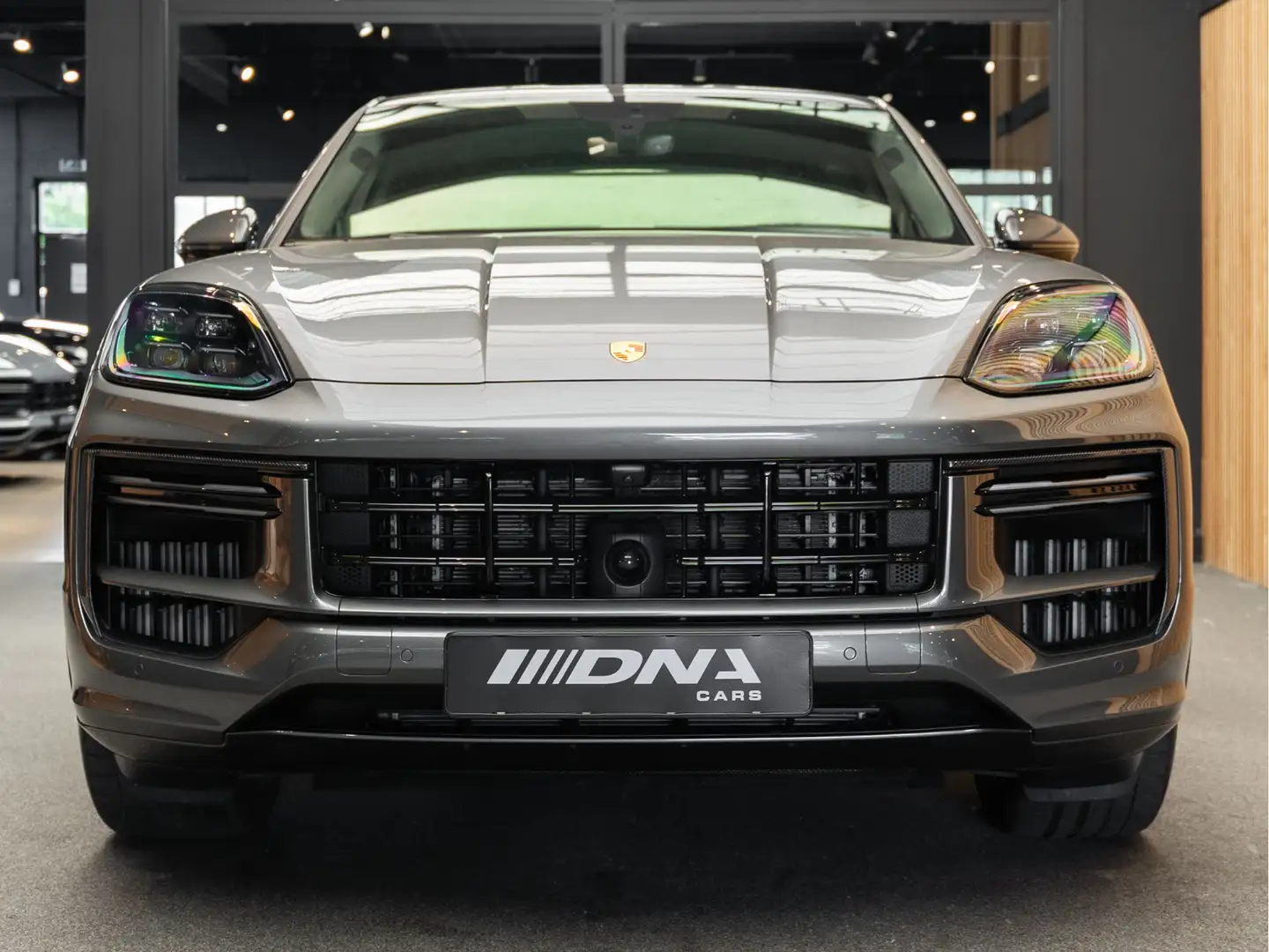 Porsche Cayenne Coupé Turbo E-Hybrid Vol Carbon 4.0 Turbo E-Hybrid Grijs - 2