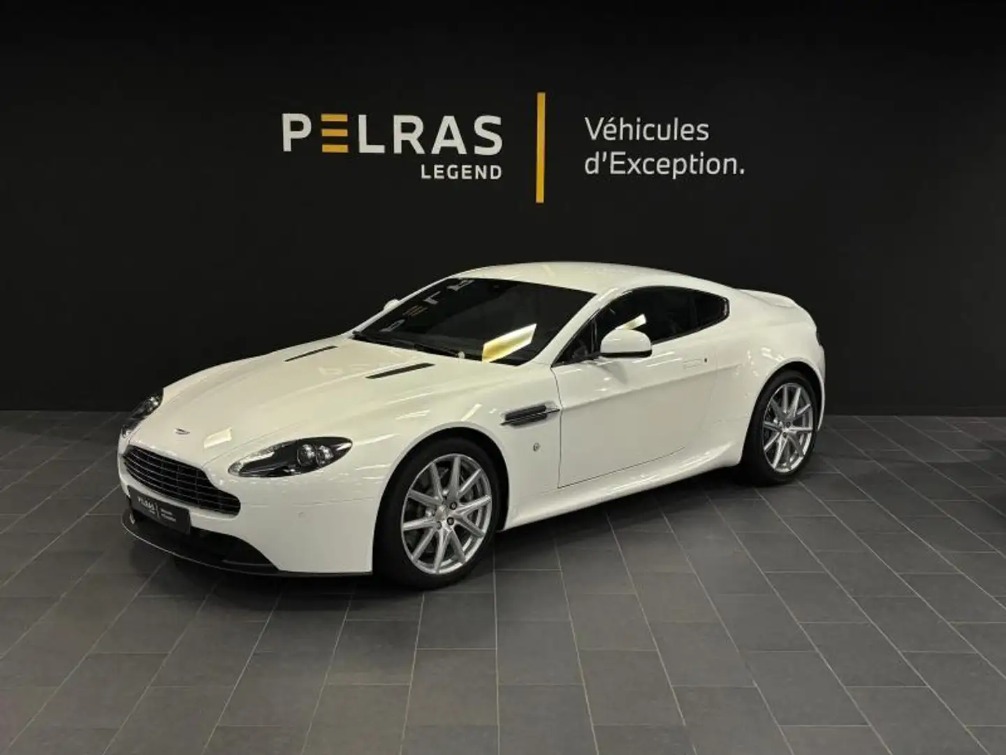 Aston Martin Vantage V8 4.7 420ch Sportshift II - 1