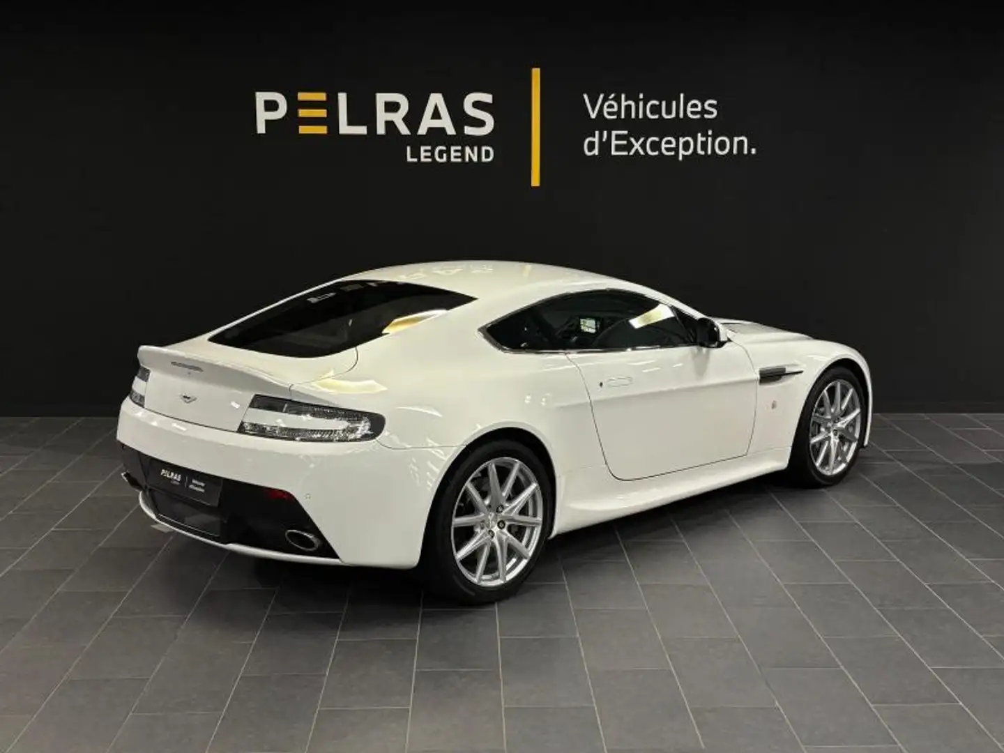 Aston Martin Vantage V8 4.7 420ch Sportshift II - 2