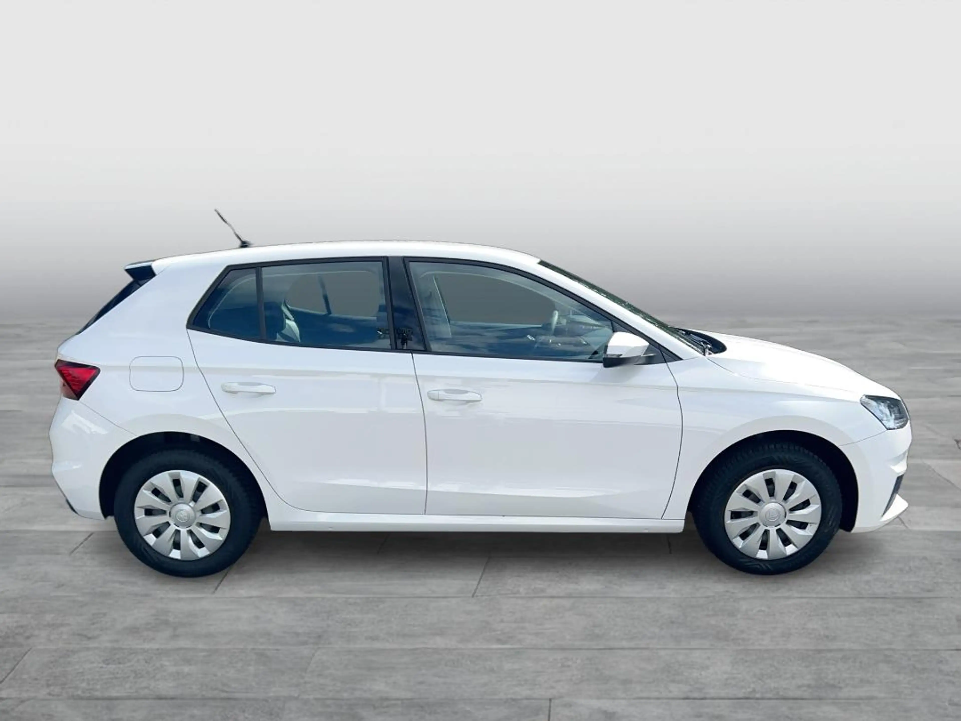 Skoda Fabia Active 1.0 80PS BT+PDC+SITZHEIZUNG+5-GANG — photo 6