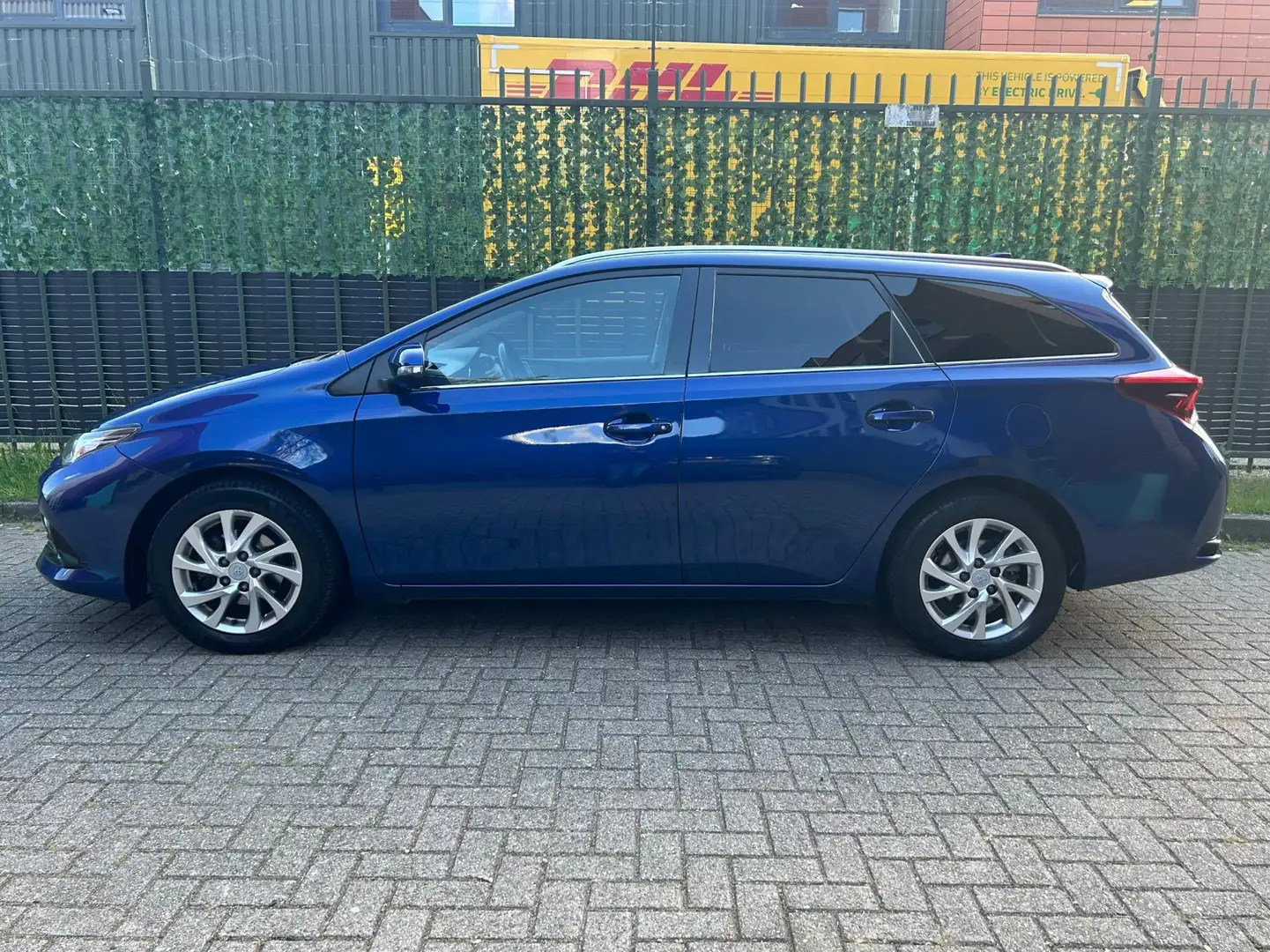 Toyota Auris Touring Sports 1.2T Dynamic 1e EIG|CAMERA|NAP Bleu - 2