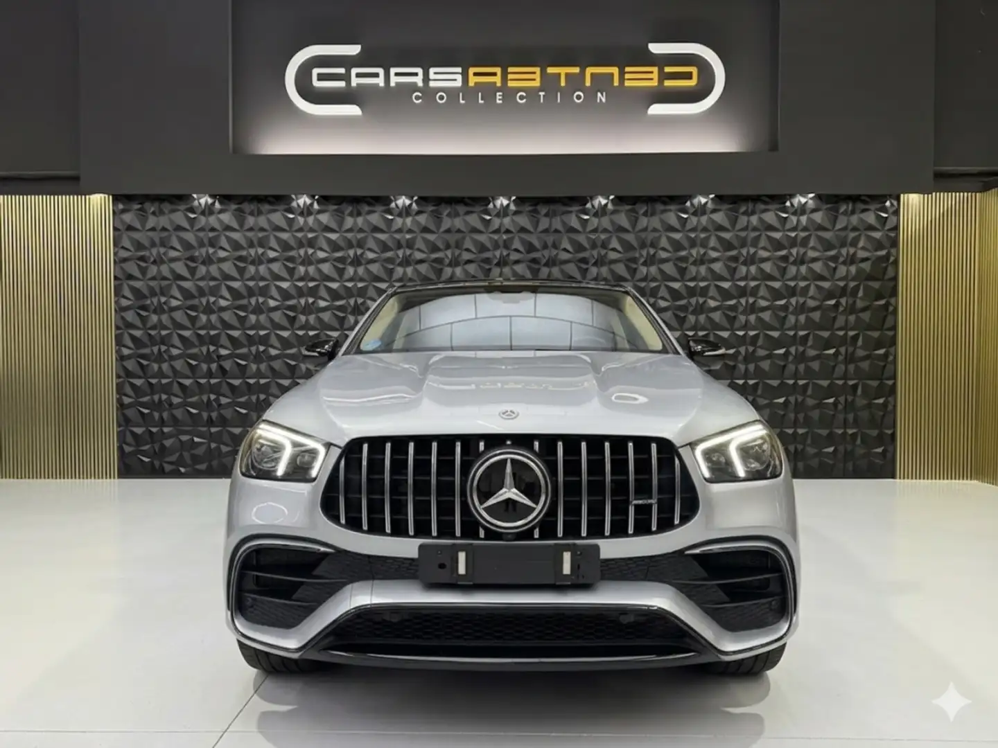 Mercedes-Benz GLE 63 AMG Coupé S 4Matic+ Aut. Plateado - 2