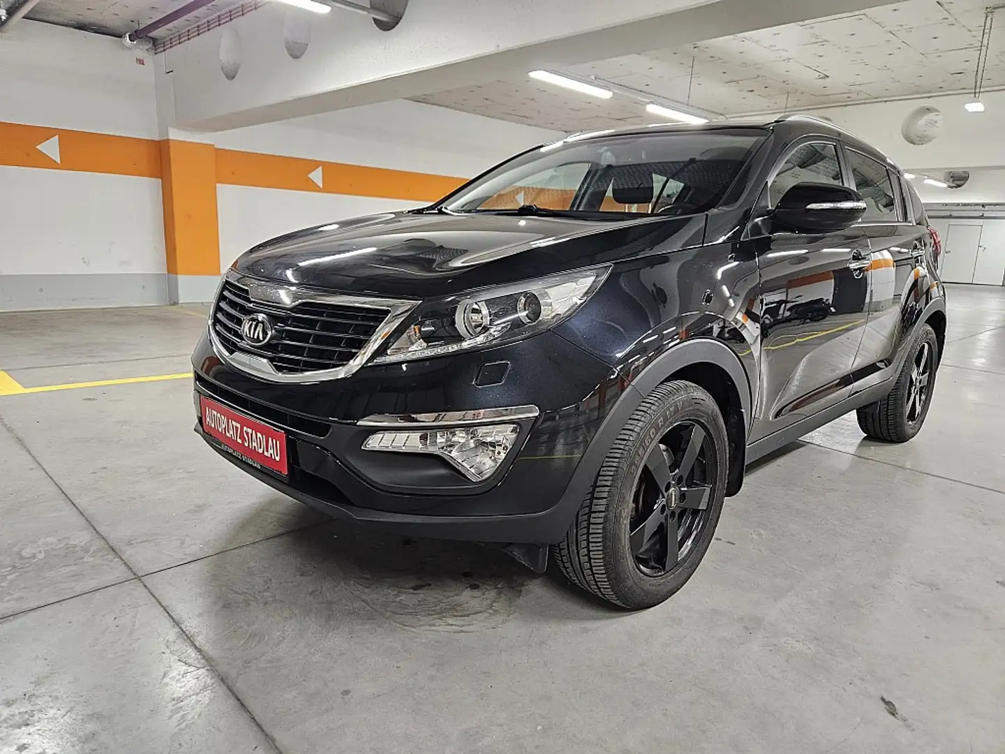 Kia Sportage Active 1,6 GDI Schwarz - 1