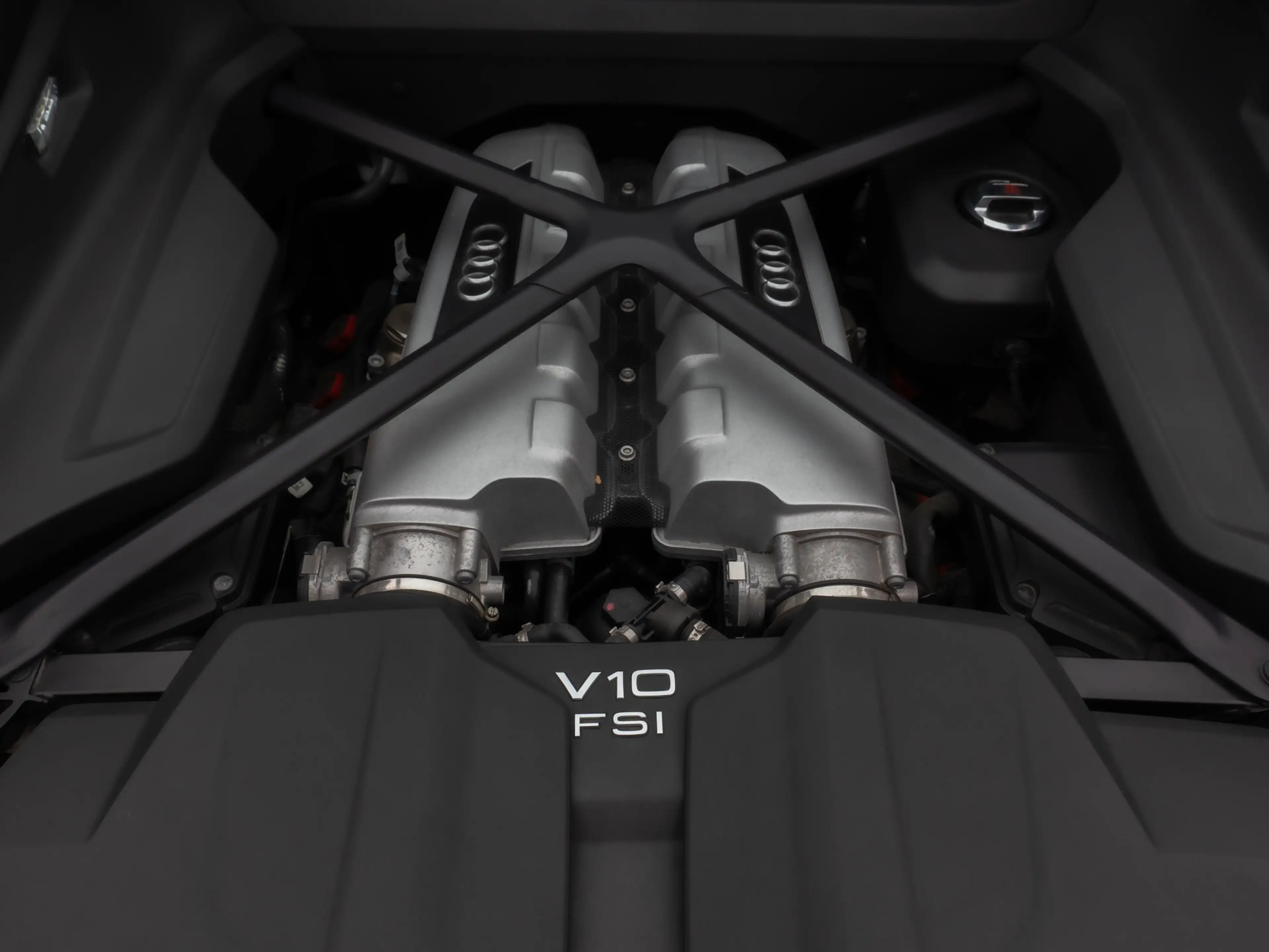 Audi R8 Coupe 5.2 FSI quattro B&O ASG V3+ Capristo — photo 13