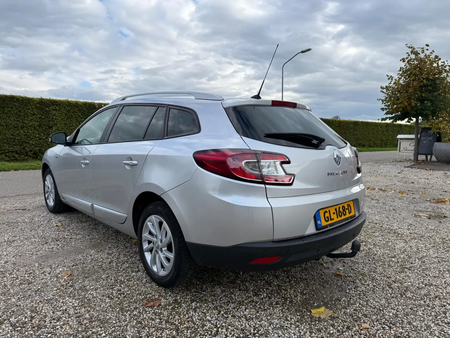 Renault Megane Estate 1.2 TCe Limited Navi | Clima | Cruise | LED Grau - 2