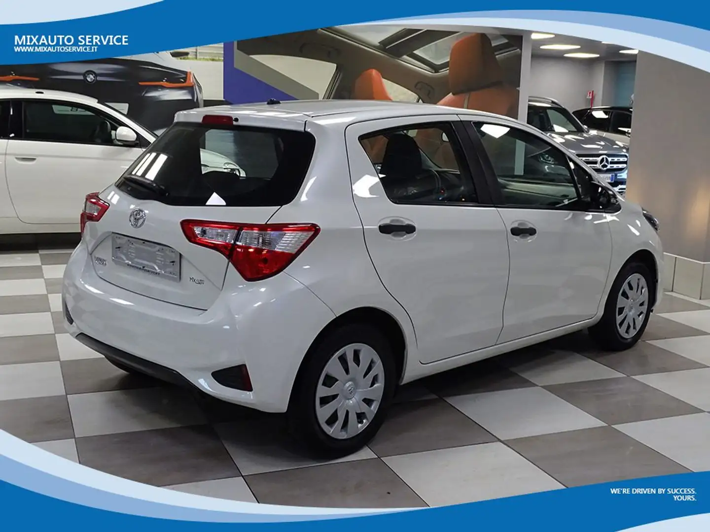 Toyota Yaris 1.5 5 Porte Cool EU6 Wit - 2