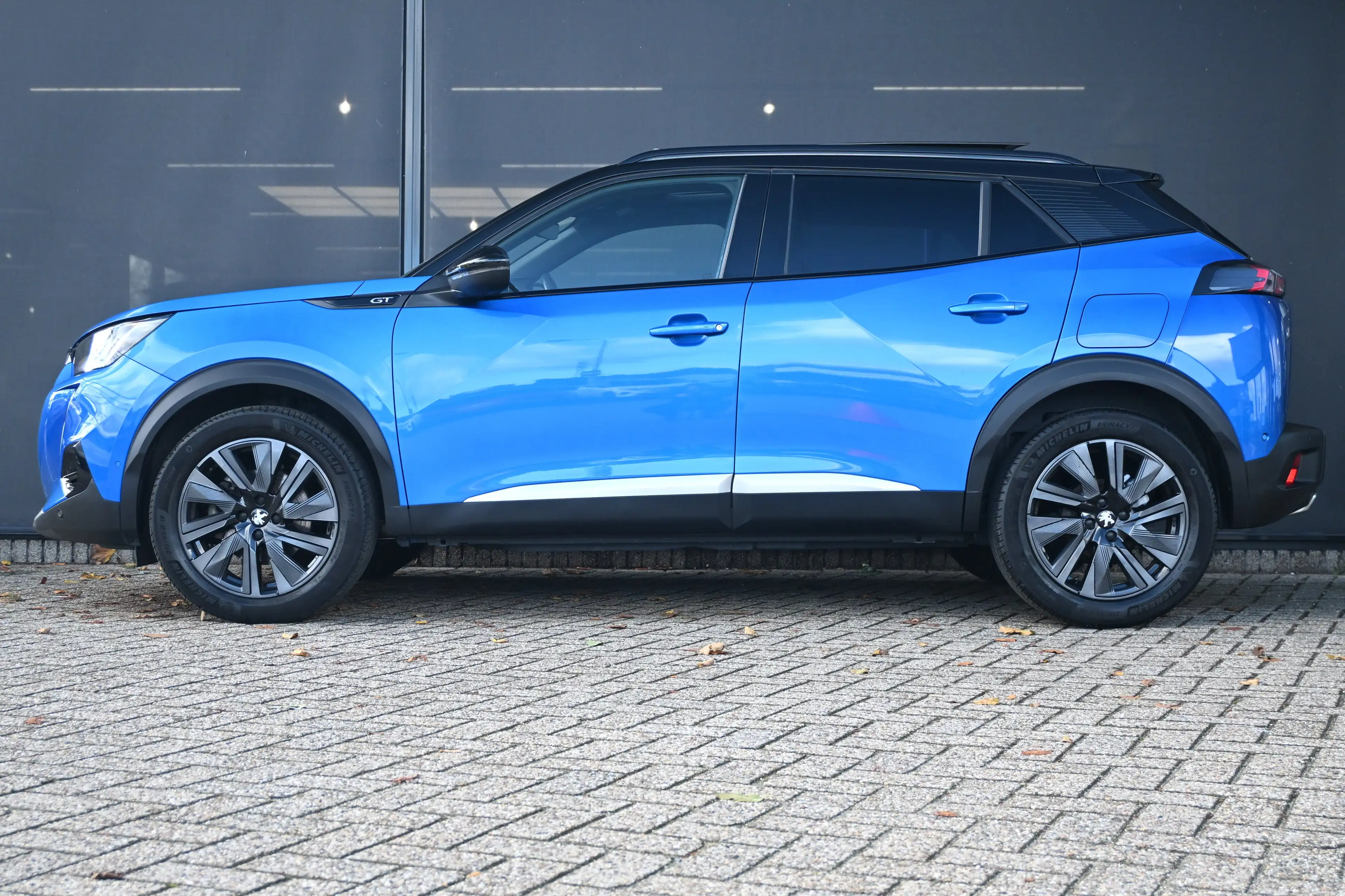 Peugeot 2008 1.2 PureTech GT 155pk | Schuif-/Kanteldak | Adapti — photo 2