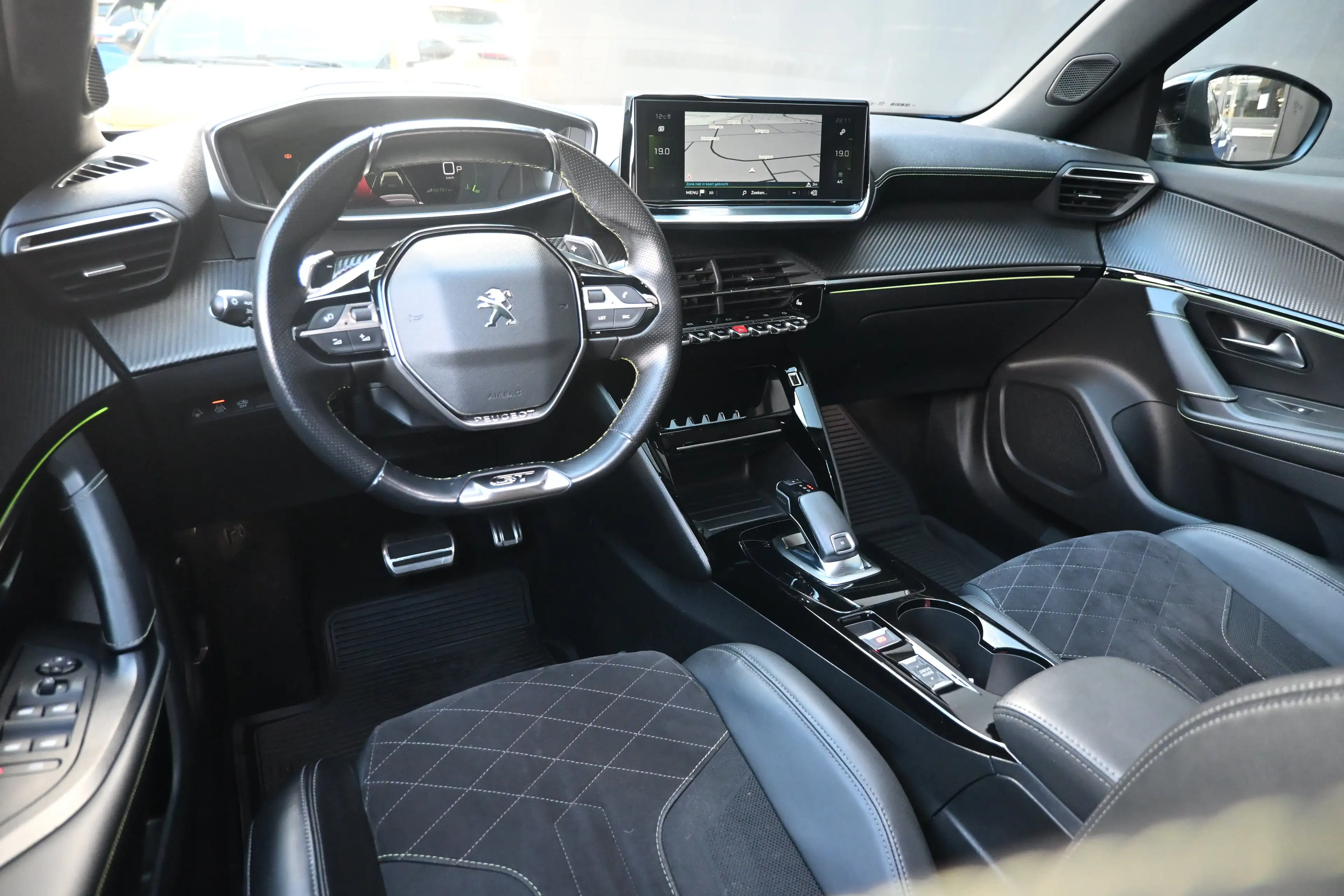 Peugeot 2008 1.2 PureTech GT 155pk | Schuif-/Kanteldak | Adapti — photo 11