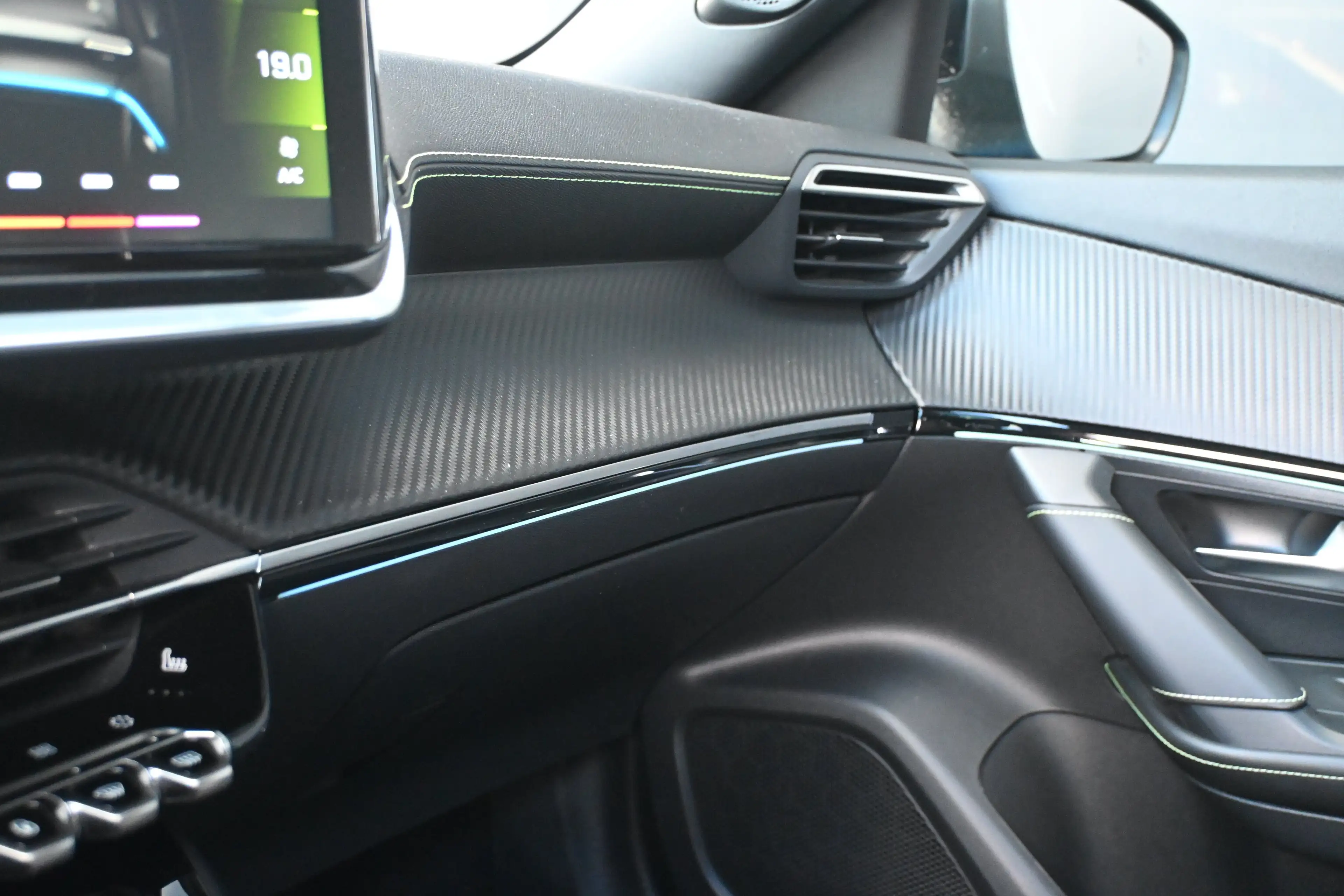 Peugeot 2008 1.2 PureTech GT 155pk | Schuif-/Kanteldak | Adapti — photo 21