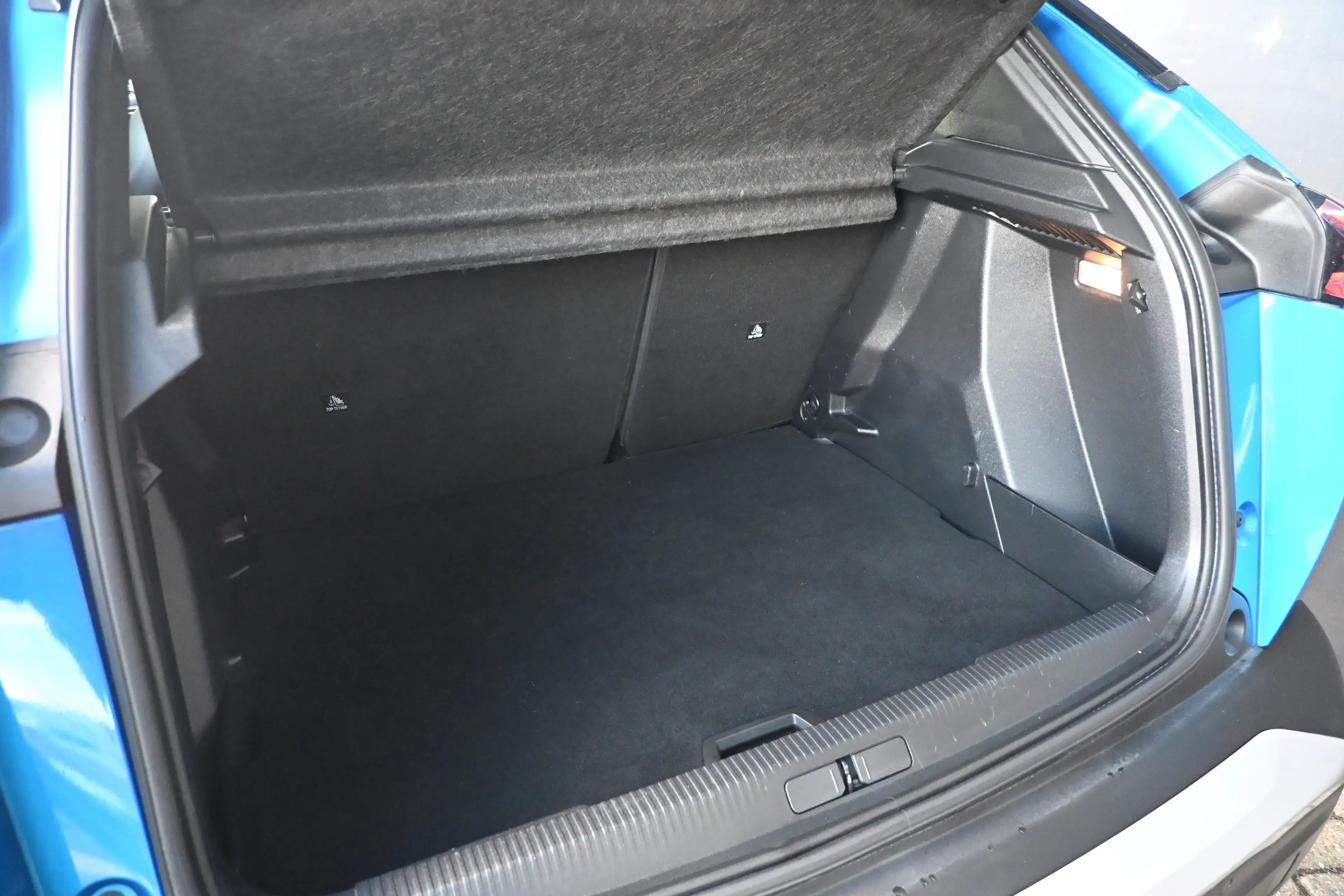 Peugeot 2008 1.2 PureTech GT 155pk | Schuif-/Kanteldak | Adapti — photo 27