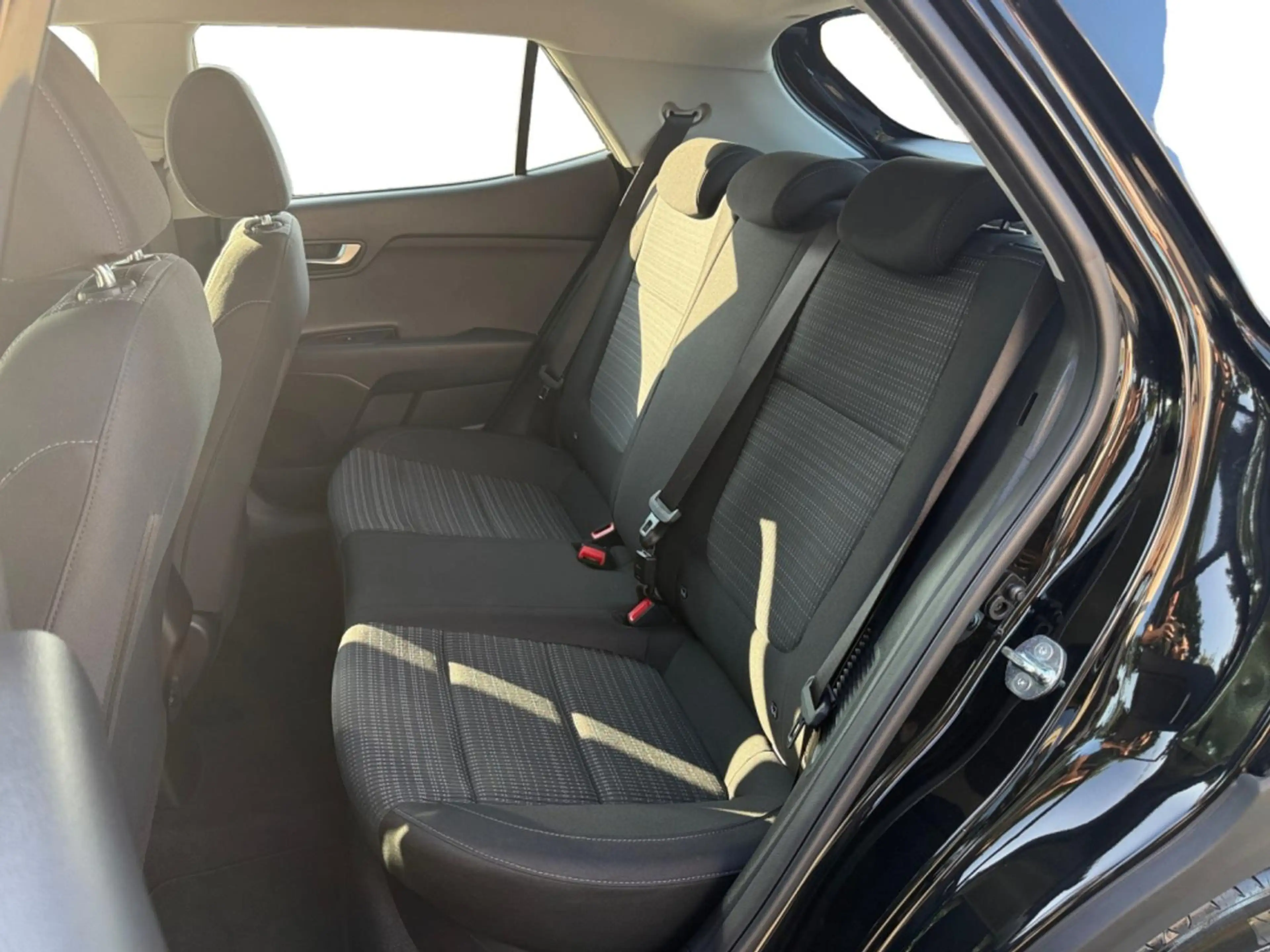 Kia Stonic 1.0 T-GDi MHEV DynamicLine I Navi I Camera I Clima — photo 10