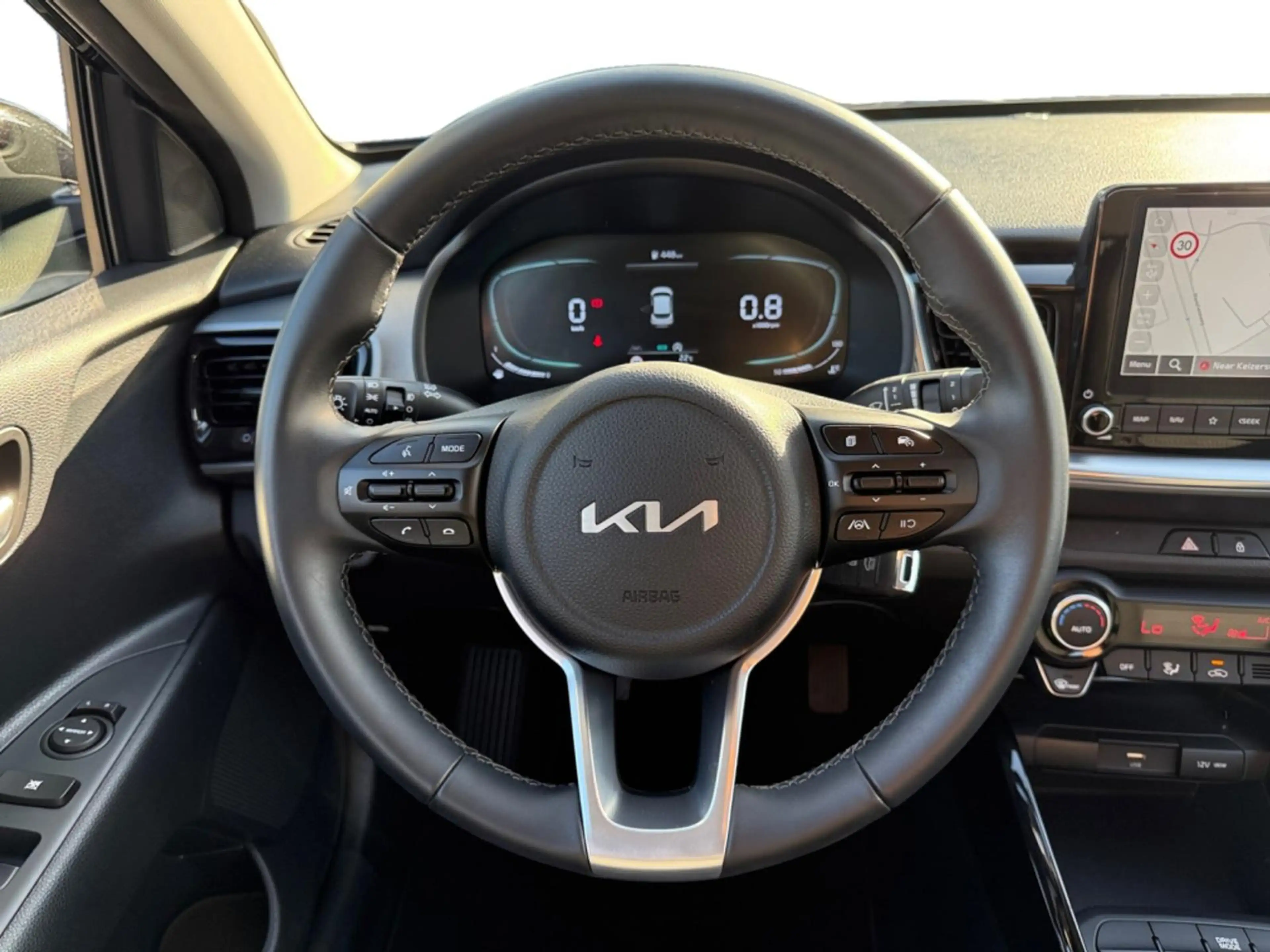 Kia Stonic 1.0 T-GDi MHEV DynamicLine I Navi I Camera I Clima — photo 8
