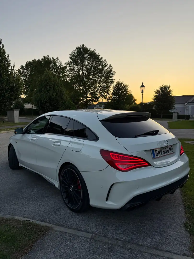 Mercedes-Benz CLA 45 AMG 4Matic Shooting Brake Sp.sh. 7G-DCT Weiß - 2