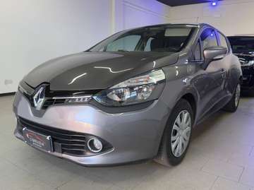 Clio IV 2012 5p 1.2 Costume National 75cv