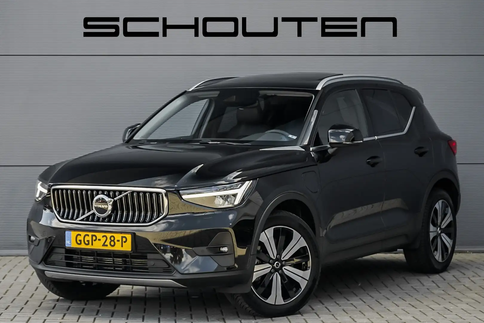 Volvo XC40 1.5 T5 Recharge Ultimate Bright Pano Leder H/K Mem Black - 1