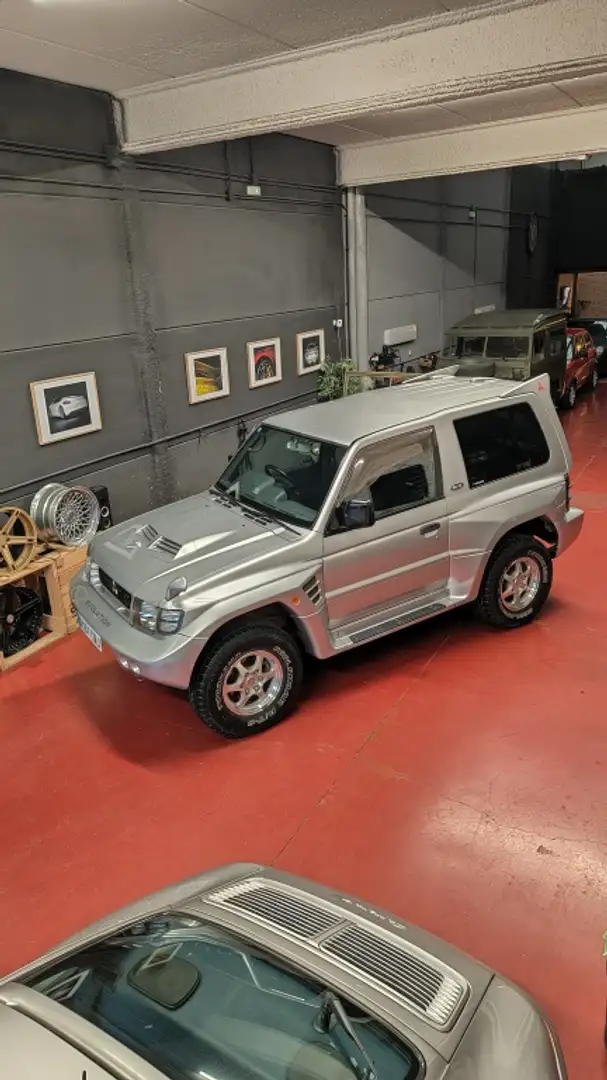 Mitsubishi Pajero 3.0 V6 3P Aut. Gris - 1