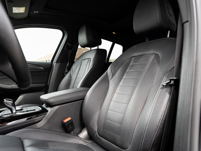 BMW X4 M i PANO AHK ACC Laser HuD H&K Sitzlüf 360° — photo 11