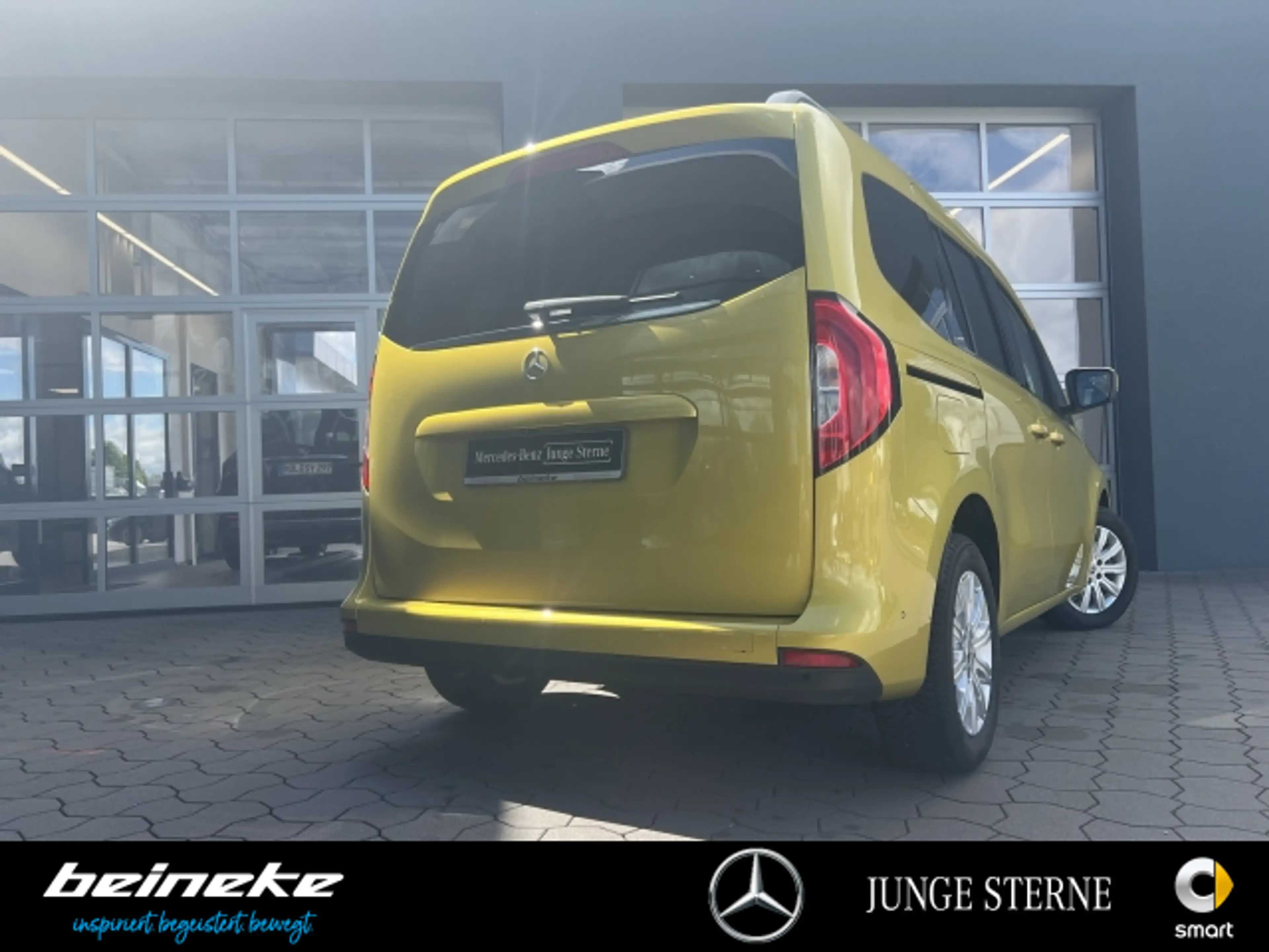 Mercedes-Benz T-Class T 180 PROGRESSIVE Edition 7G+Navi+LED+RFK+Winter — photo 4
