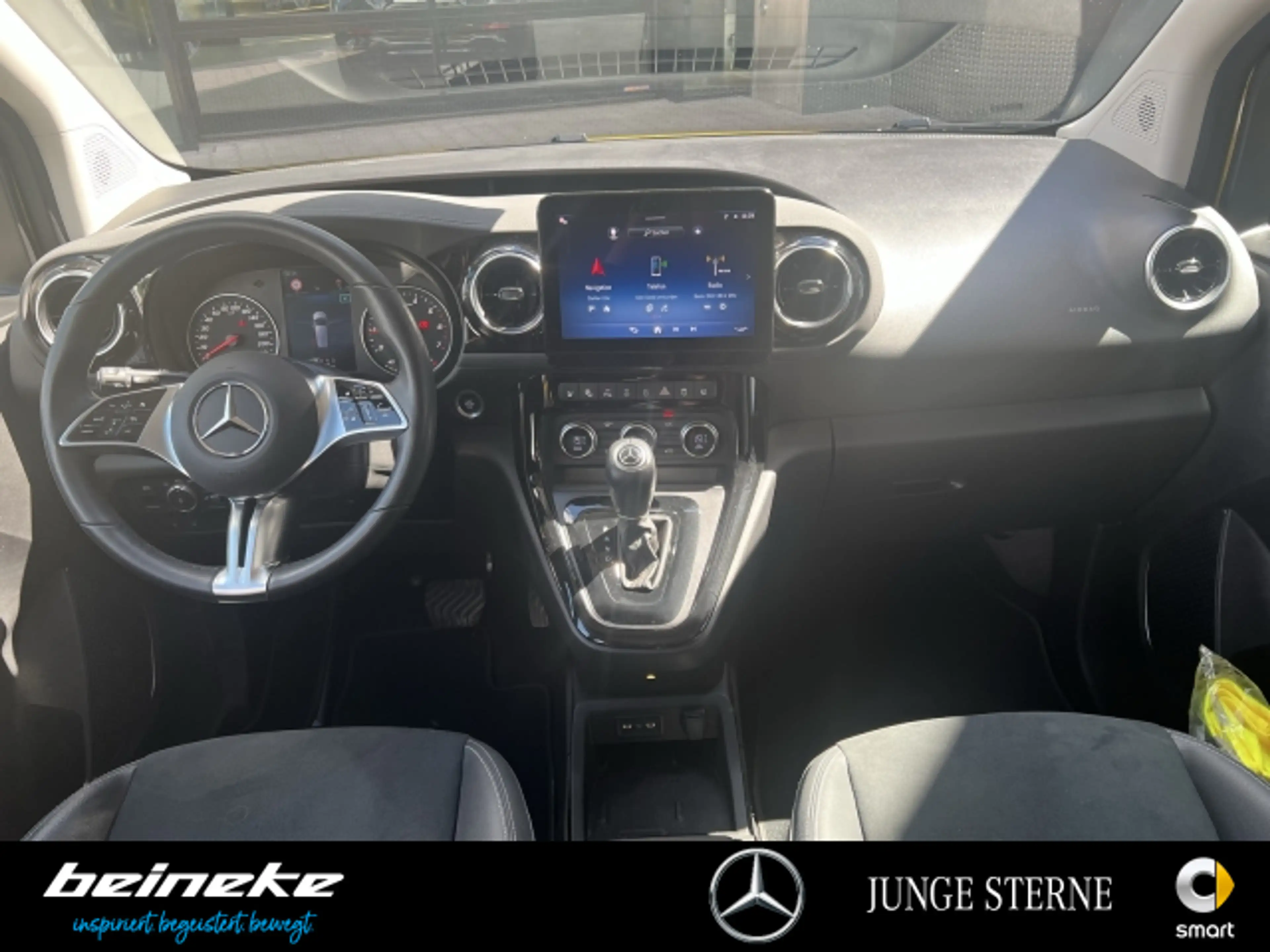 Mercedes-Benz T-Class T 180 PROGRESSIVE Edition 7G+Navi+LED+RFK+Winter — photo 8