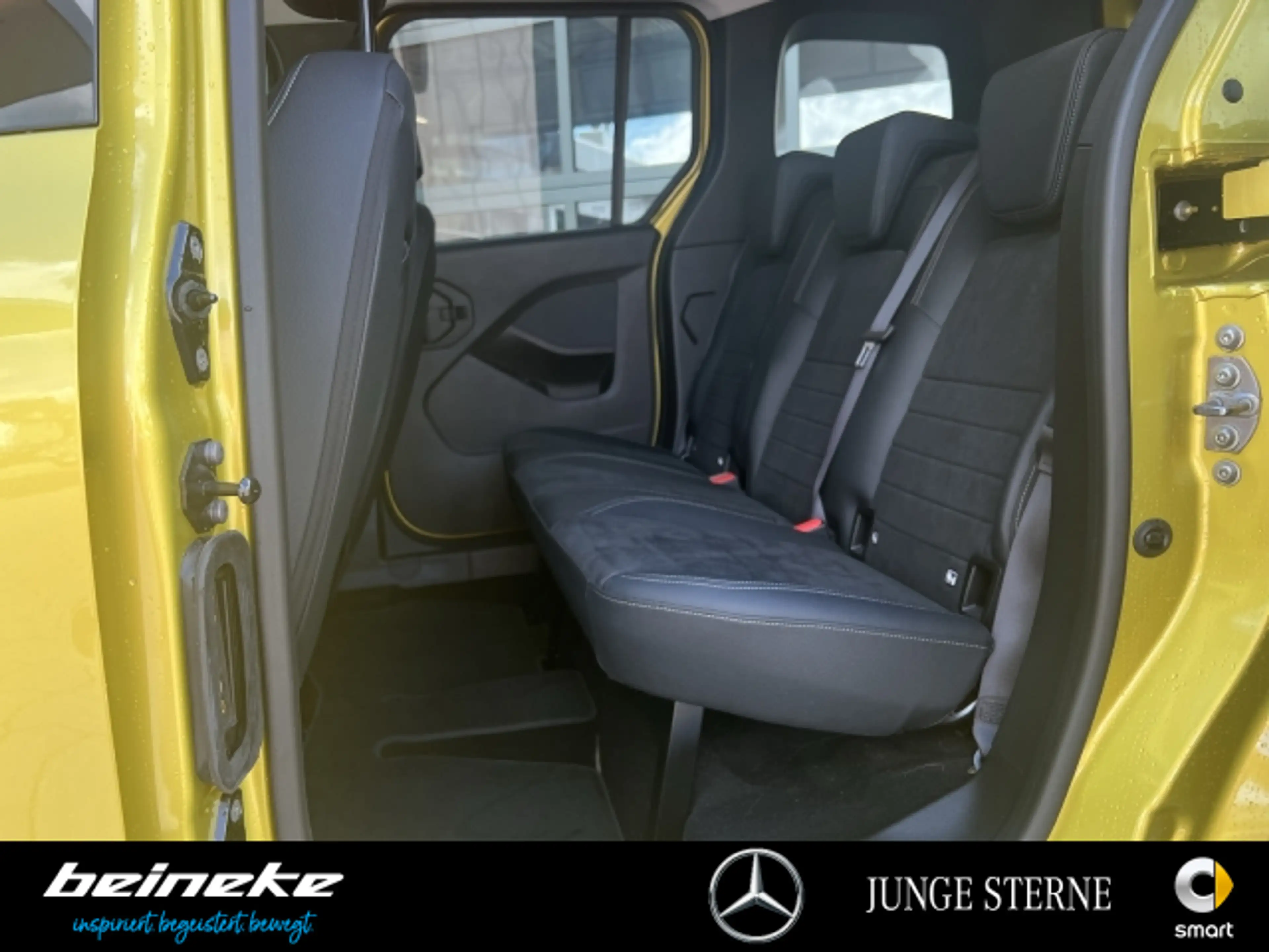 Mercedes-Benz T-Class T 180 PROGRESSIVE Edition 7G+Navi+LED+RFK+Winter — photo 14