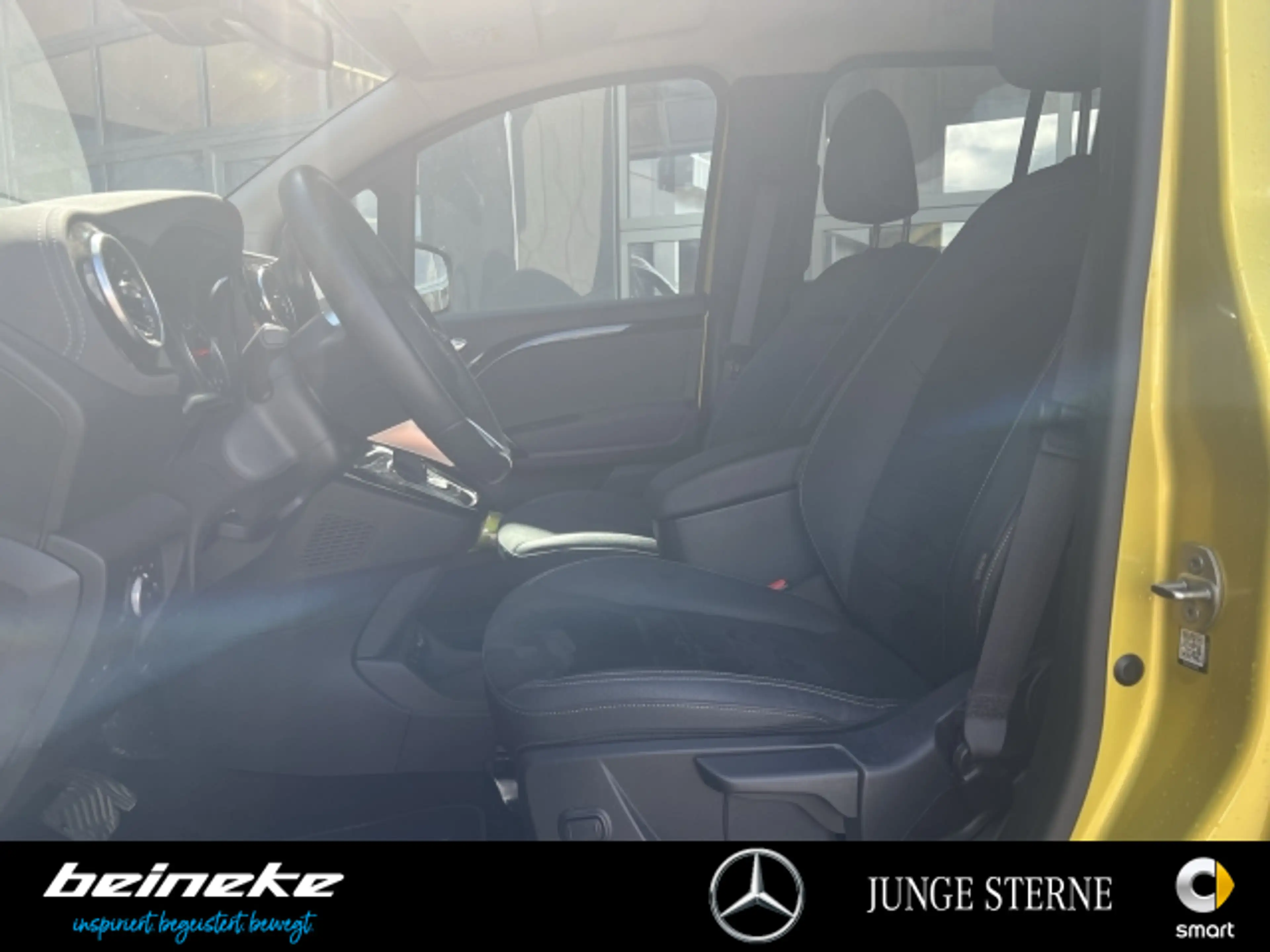 Mercedes-Benz T-Class T 180 PROGRESSIVE Edition 7G+Navi+LED+RFK+Winter — photo 13