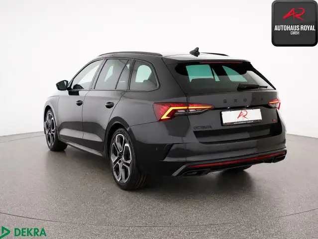 Skoda Octavia view 3
