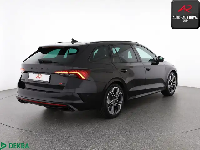 Skoda Octavia view 5