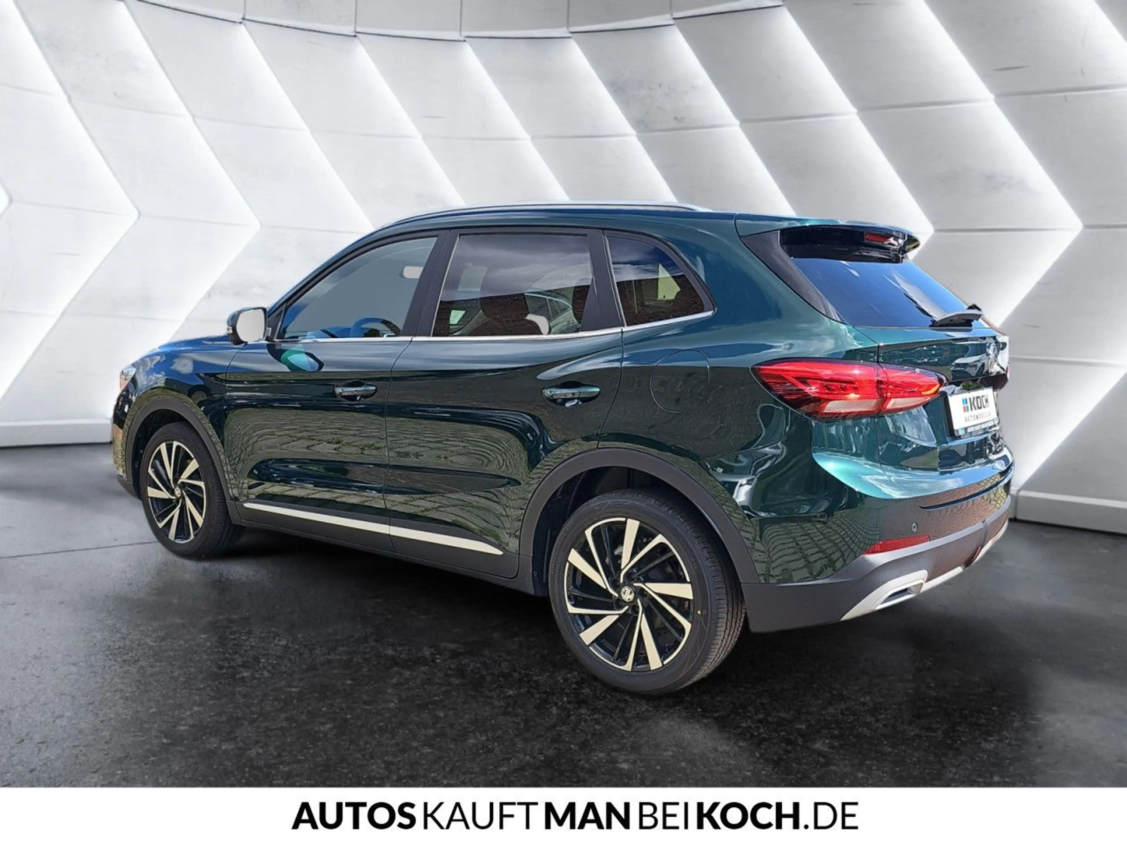MG ZS Hybrid+ COMFORT MY26 Green LED KAM PDC — photo 4
