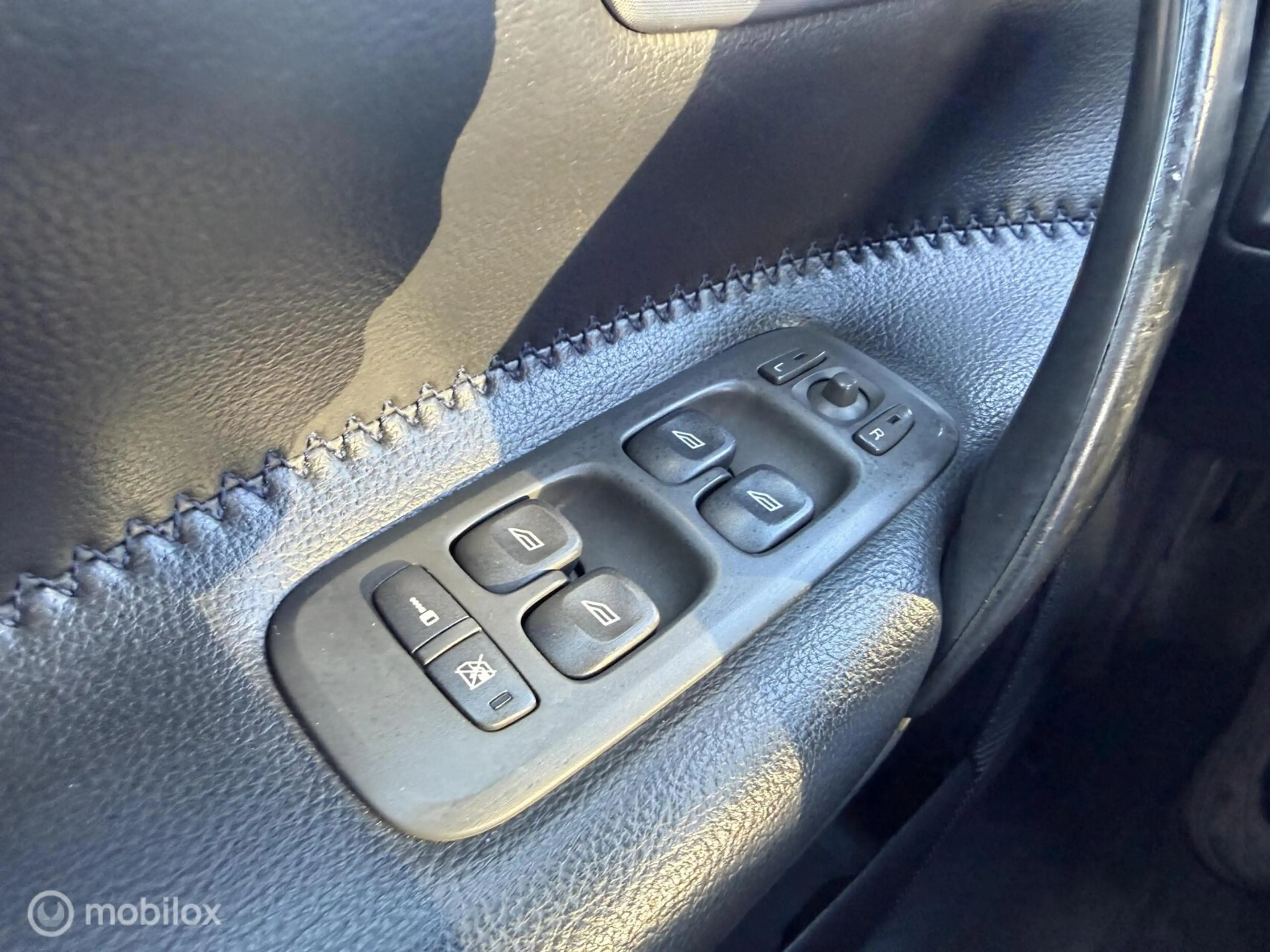 Volvo XC70 2.5 T Comfort Line AUTOMAAT / RIJKLAAR — photo 10