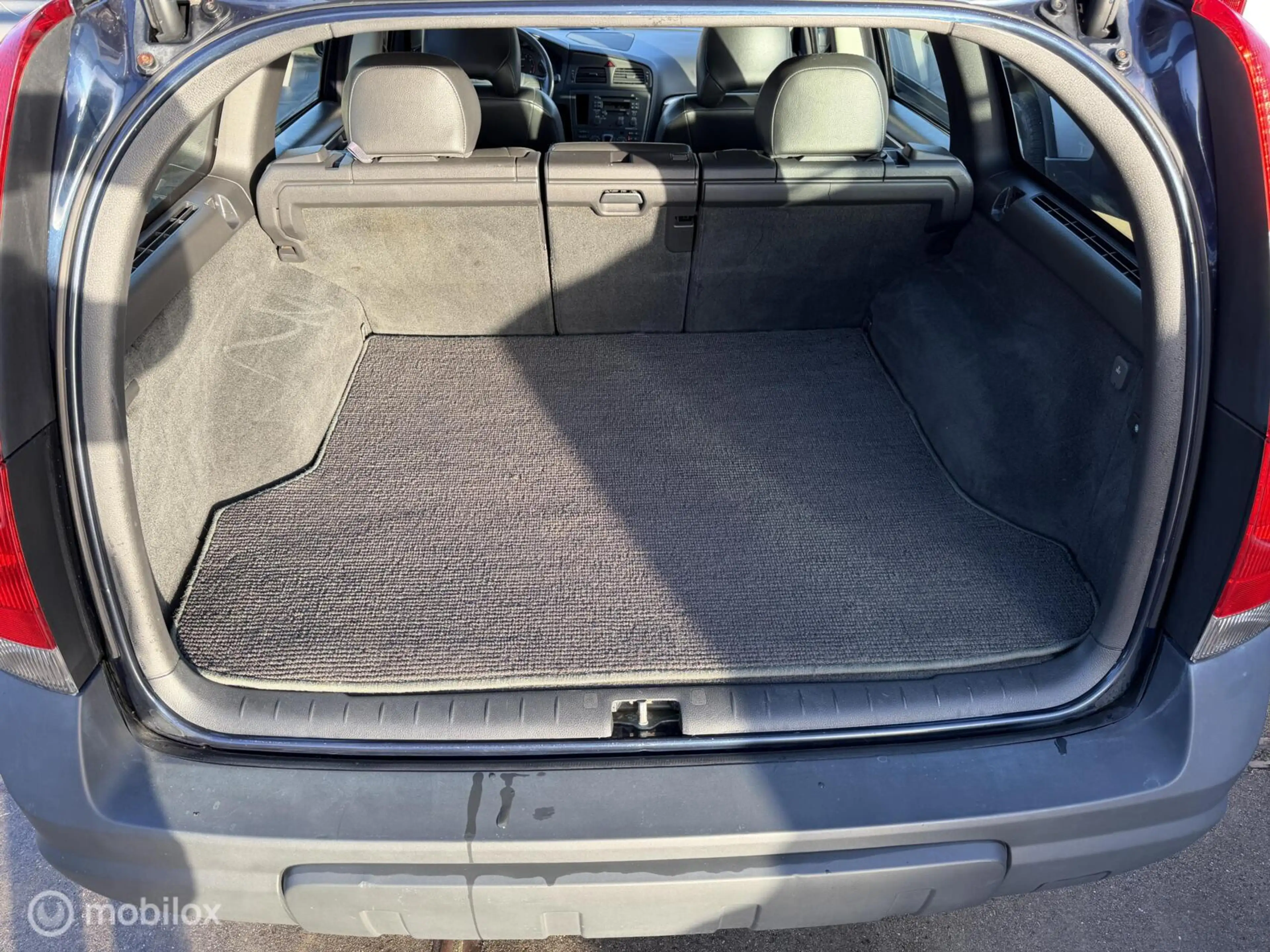 Volvo XC70 2.5 T Comfort Line AUTOMAAT / RIJKLAAR — photo 12