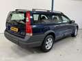 Volvo XC70 2.5 T Comfort Line AUTOMAAT / RIJKLAAR Blau - thumbnail 2