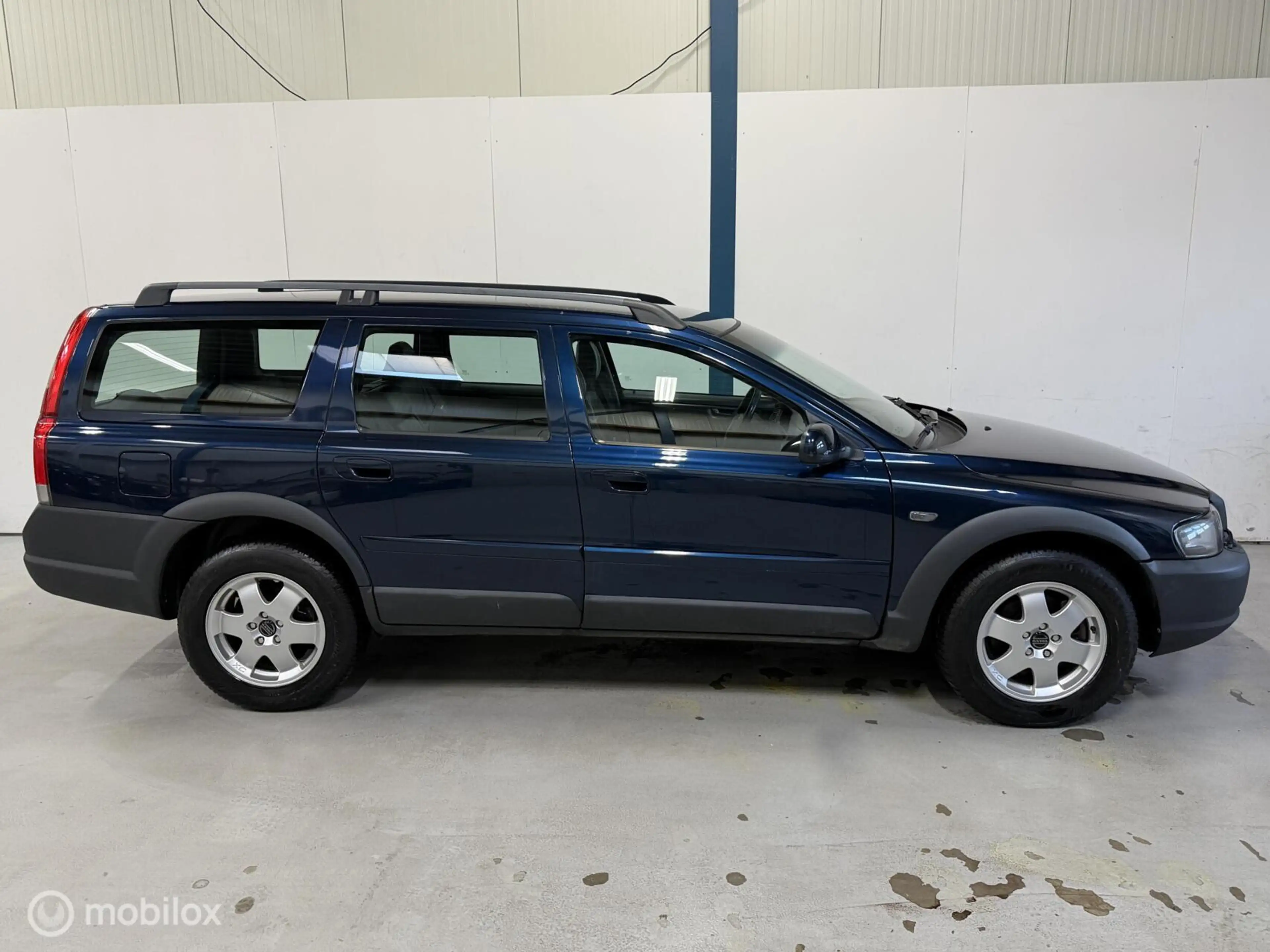 Volvo XC70 2.5 T Comfort Line AUTOMAAT / RIJKLAAR — photo 5