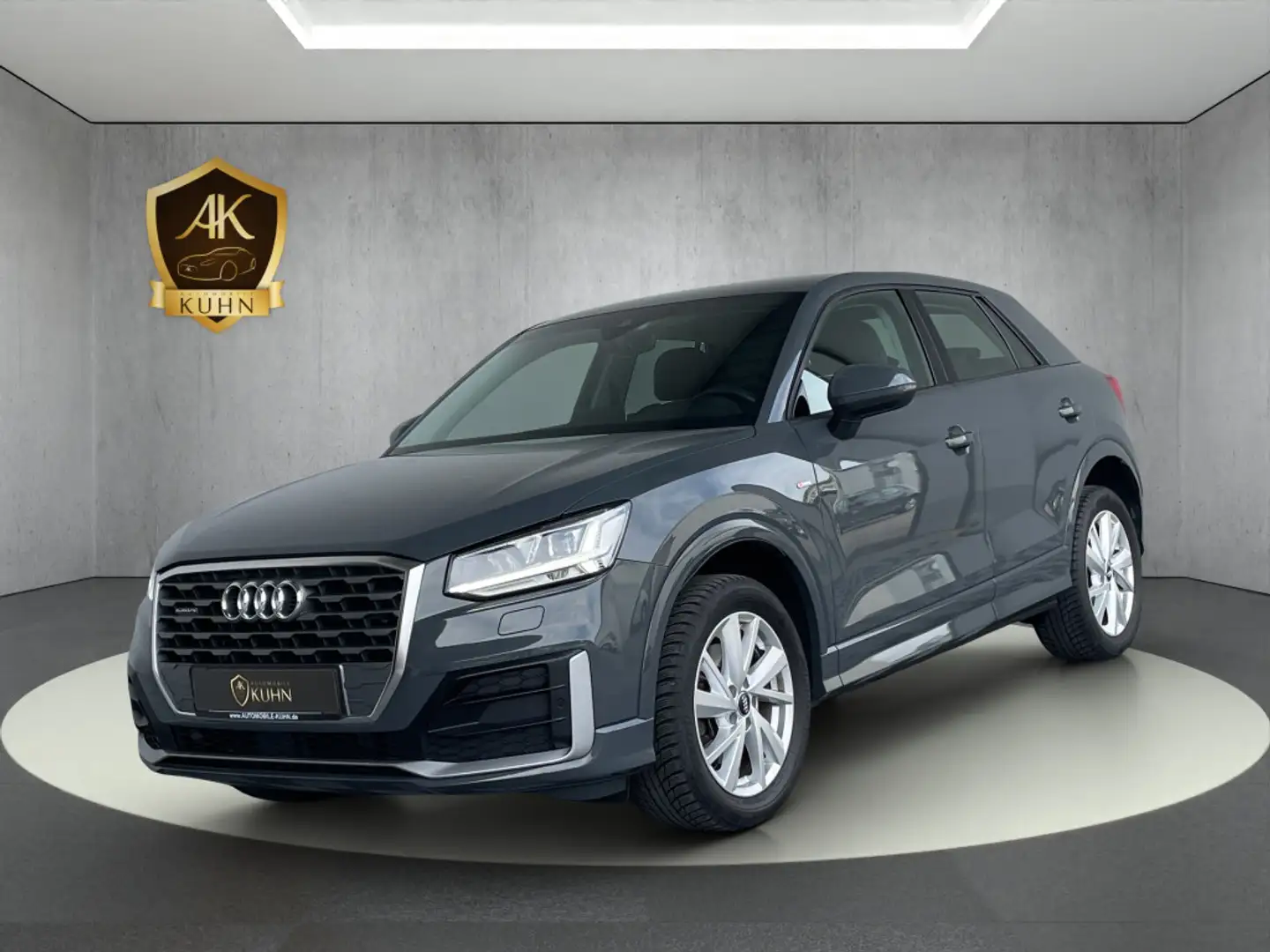 Audi Q2 40 TFSI*QUATTRO*S-LINE SPORT*ACC*AHK*LEDE*LED Grau - 1