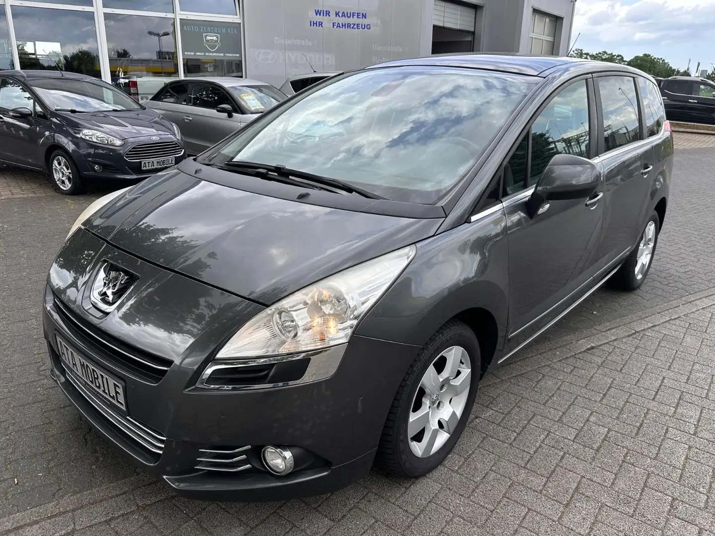 Peugeot 5008 Business-Line,PANO,NAVI,ALU,SCHECKHEFT Grau - 2