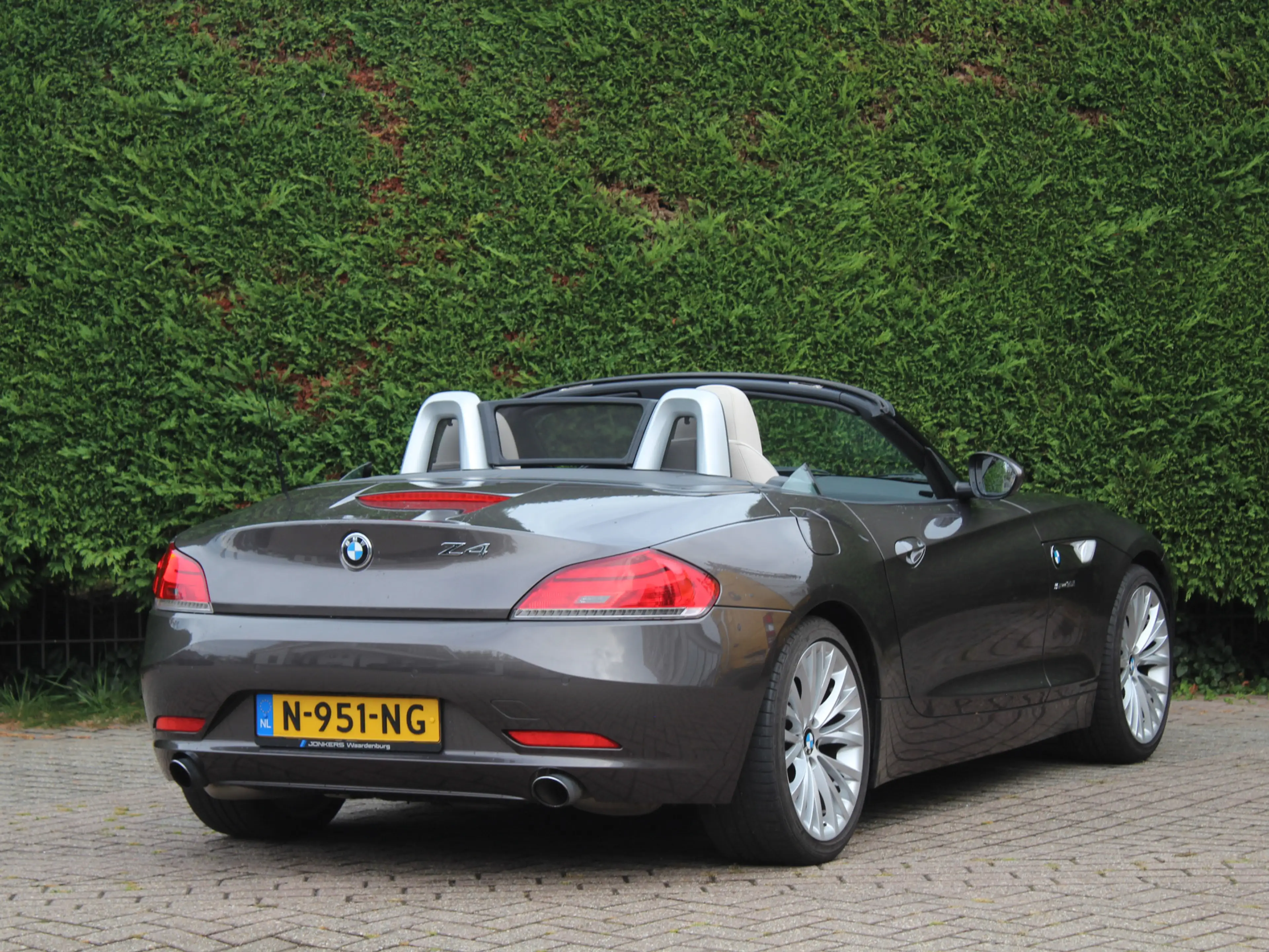 BMW Z4 Roadster sDrive35i Executive — photo 2